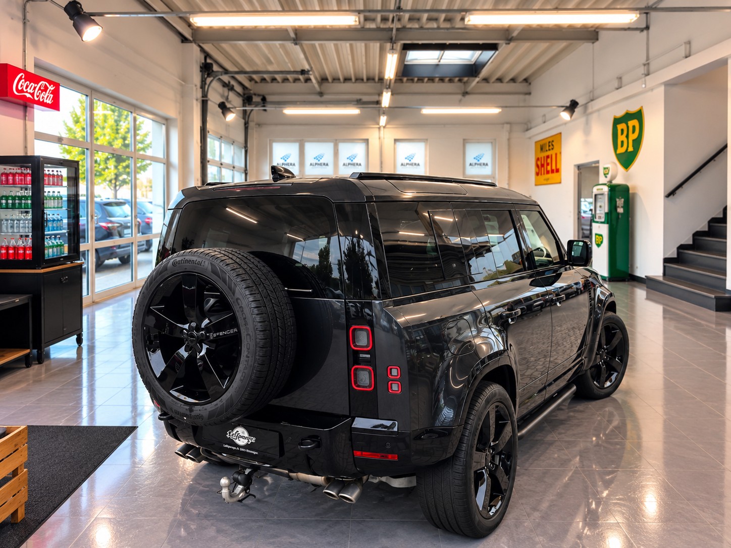 LAND ROVER Defender 110 425 V8 5.0 X AT8 4X4 426PS + Werksgarantie 03.2031-image-6