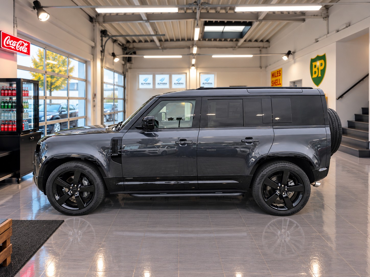 LAND ROVER Defender 110 425 V8 5.0 X AT8 4X4 426PS + Werksgarantie 03.2031-image-4