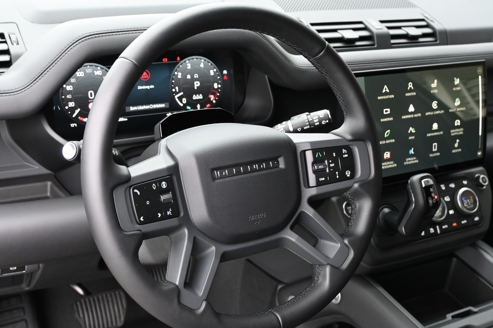 LAND ROVER Defender 110 425 V8 5.0 X AT8 4X4 426PS + Werksgarantie 03.2031-image-15