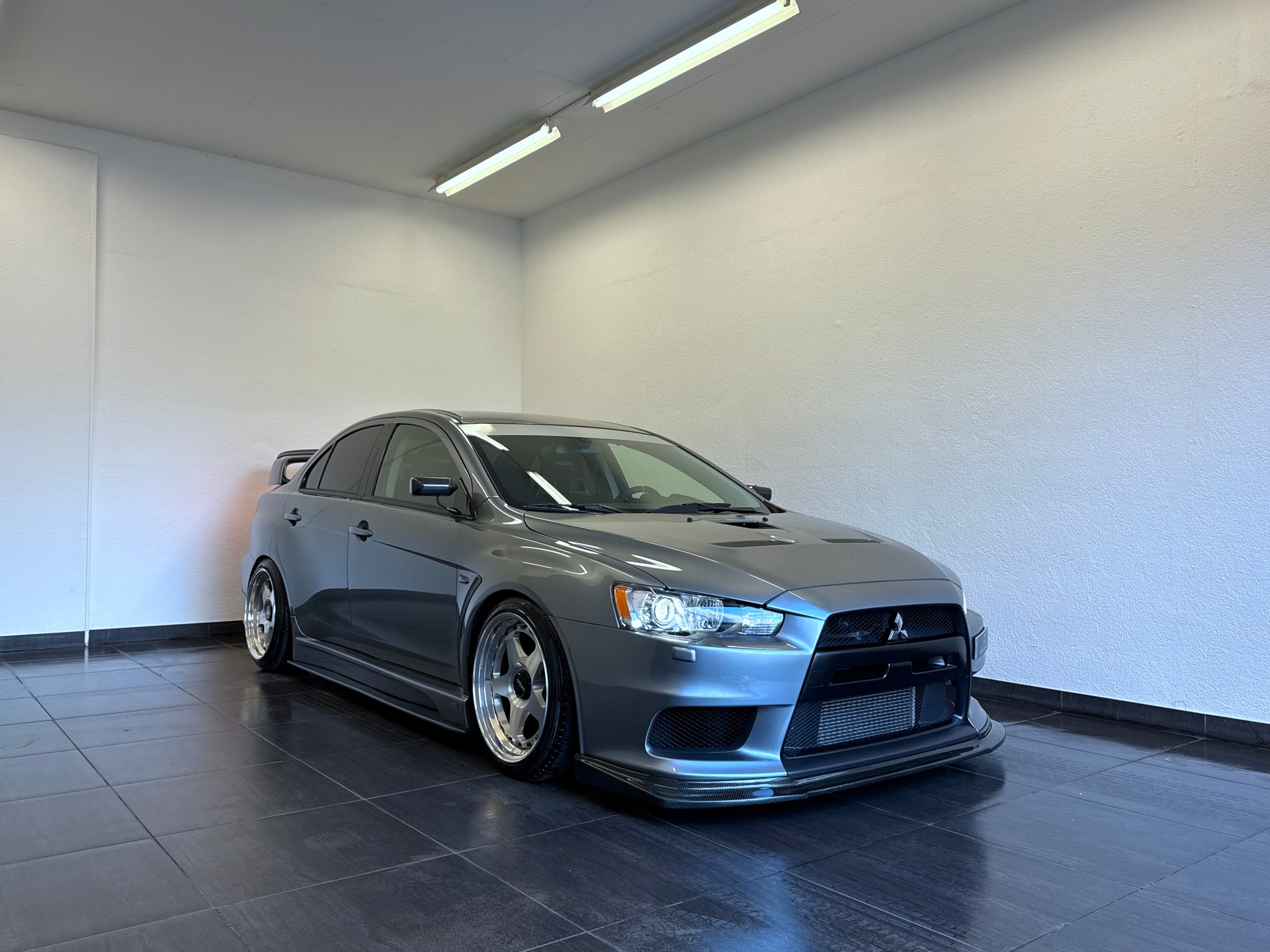 MITSUBISHI Lancer Evo X Final Edition "UNIKAT"-showroom-element-1