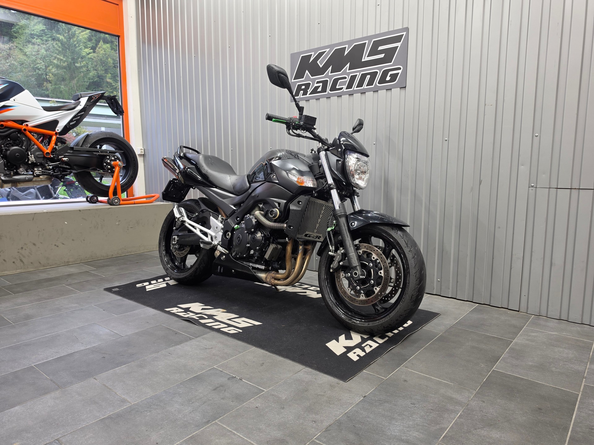 SUZUKI GSR 600 ABS K8-image-1
