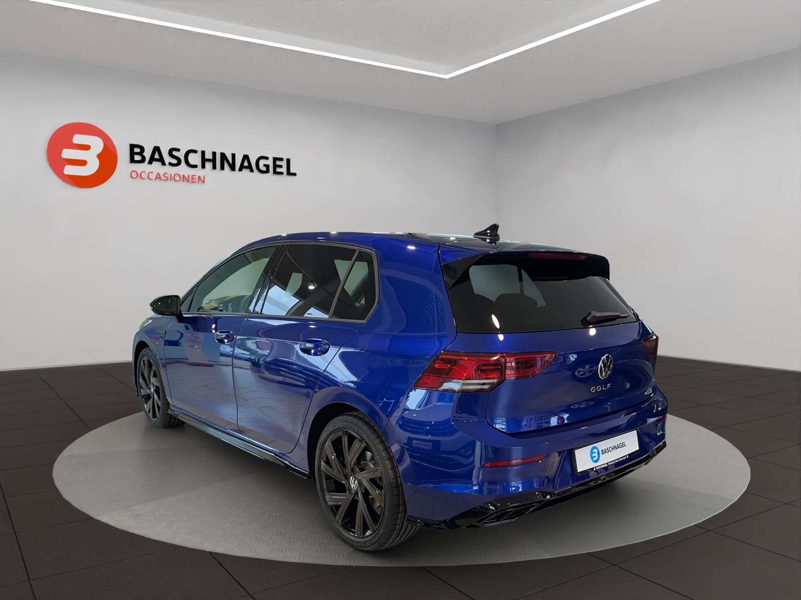 VW Golf 1.5 eTSI mHEV ACT R-Line DSG-showroom-element-3