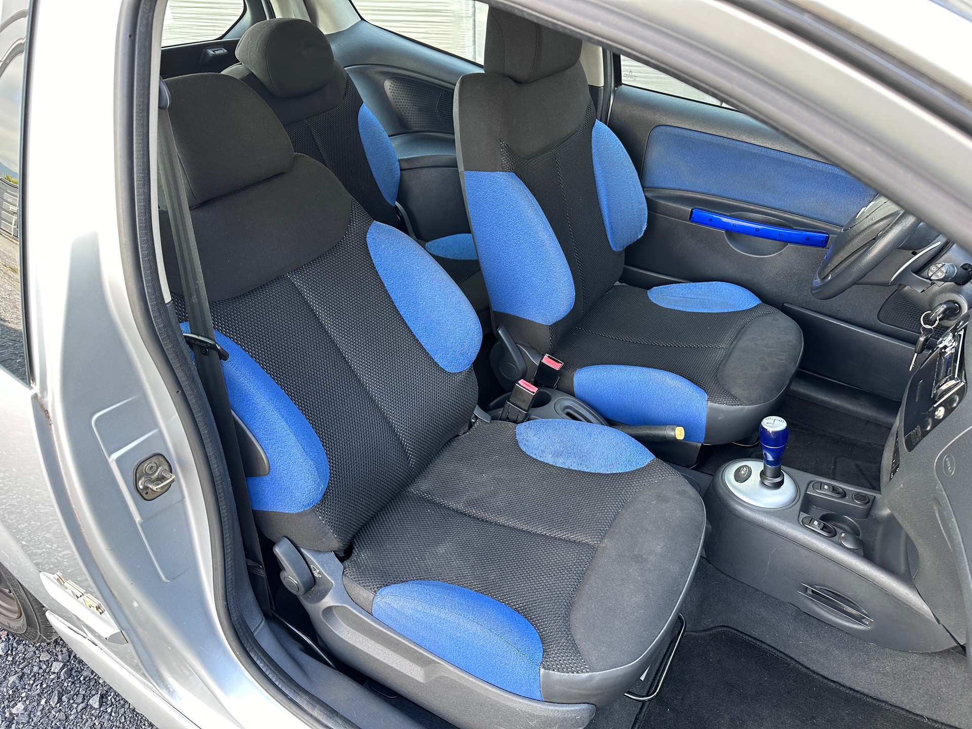 CITROEN C2 1.6i VTR SensoDrive-image-12