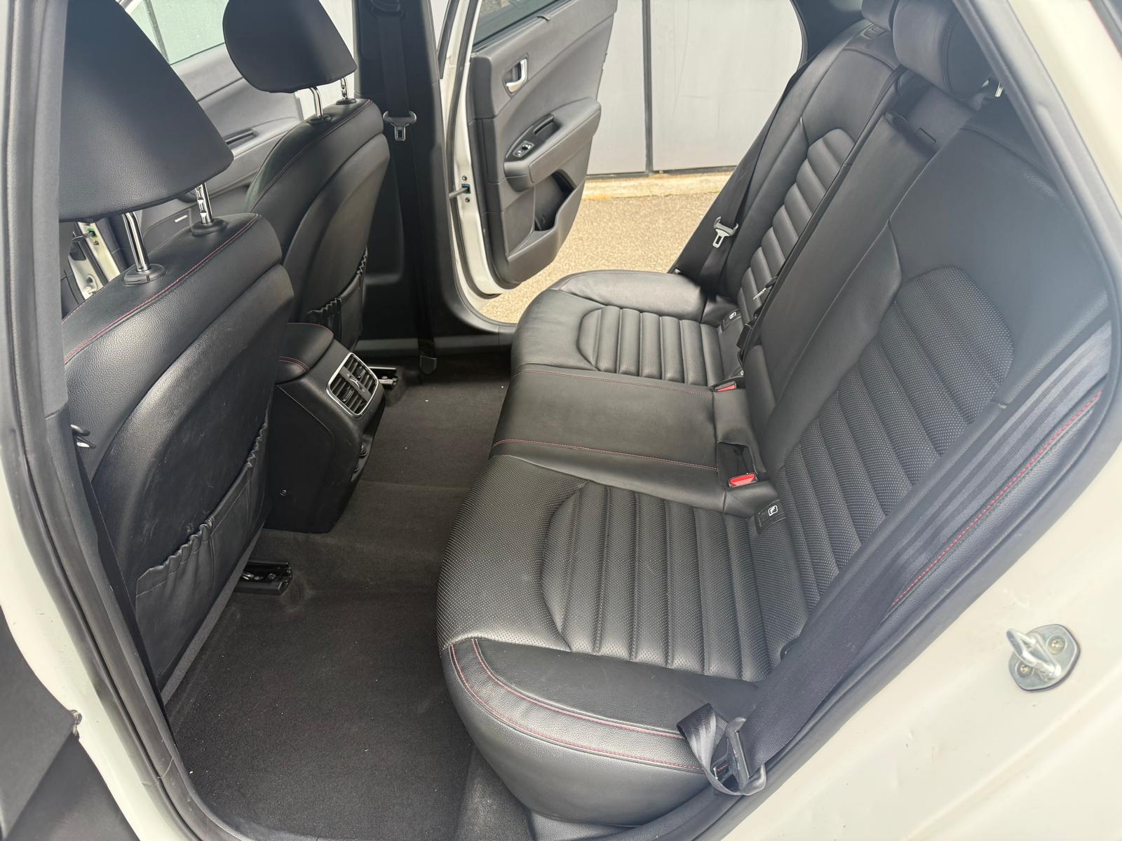 KIA Optima SW 2.0 T-GDI Style GT Automat-image-9