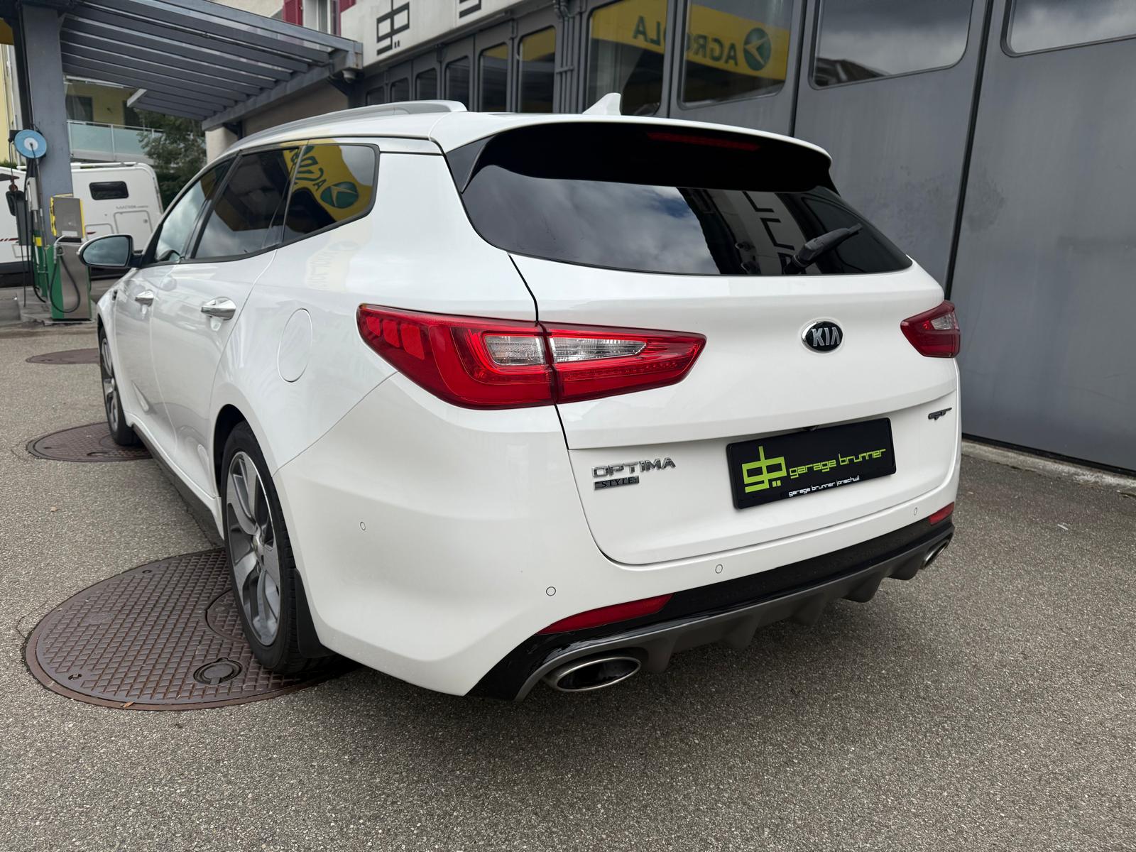 KIA Optima SW 2.0 T-GDI Style GT Automat-image-4