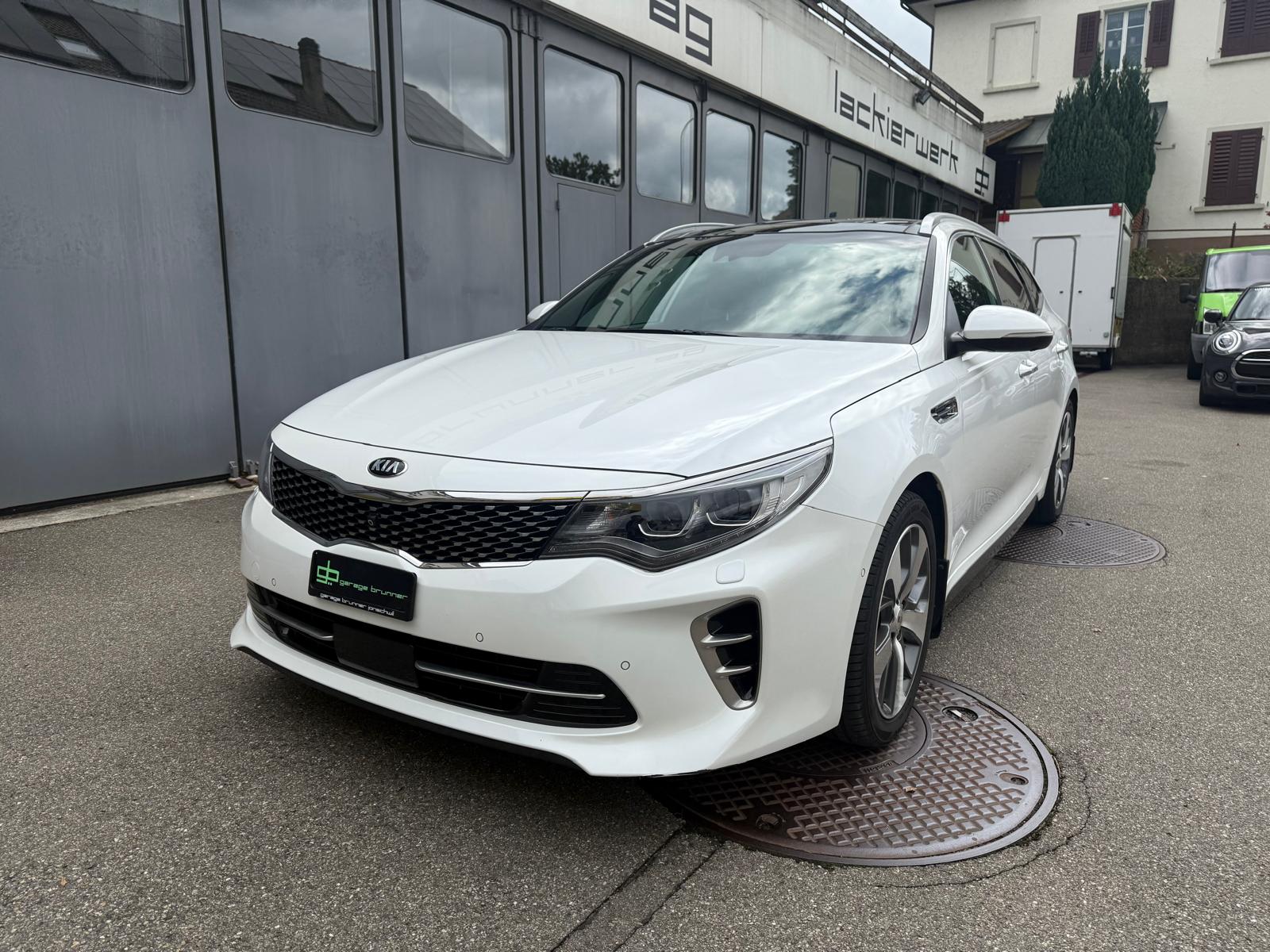 KIA Optima SW 2.0 T-GDI Style GT Automat-image-1