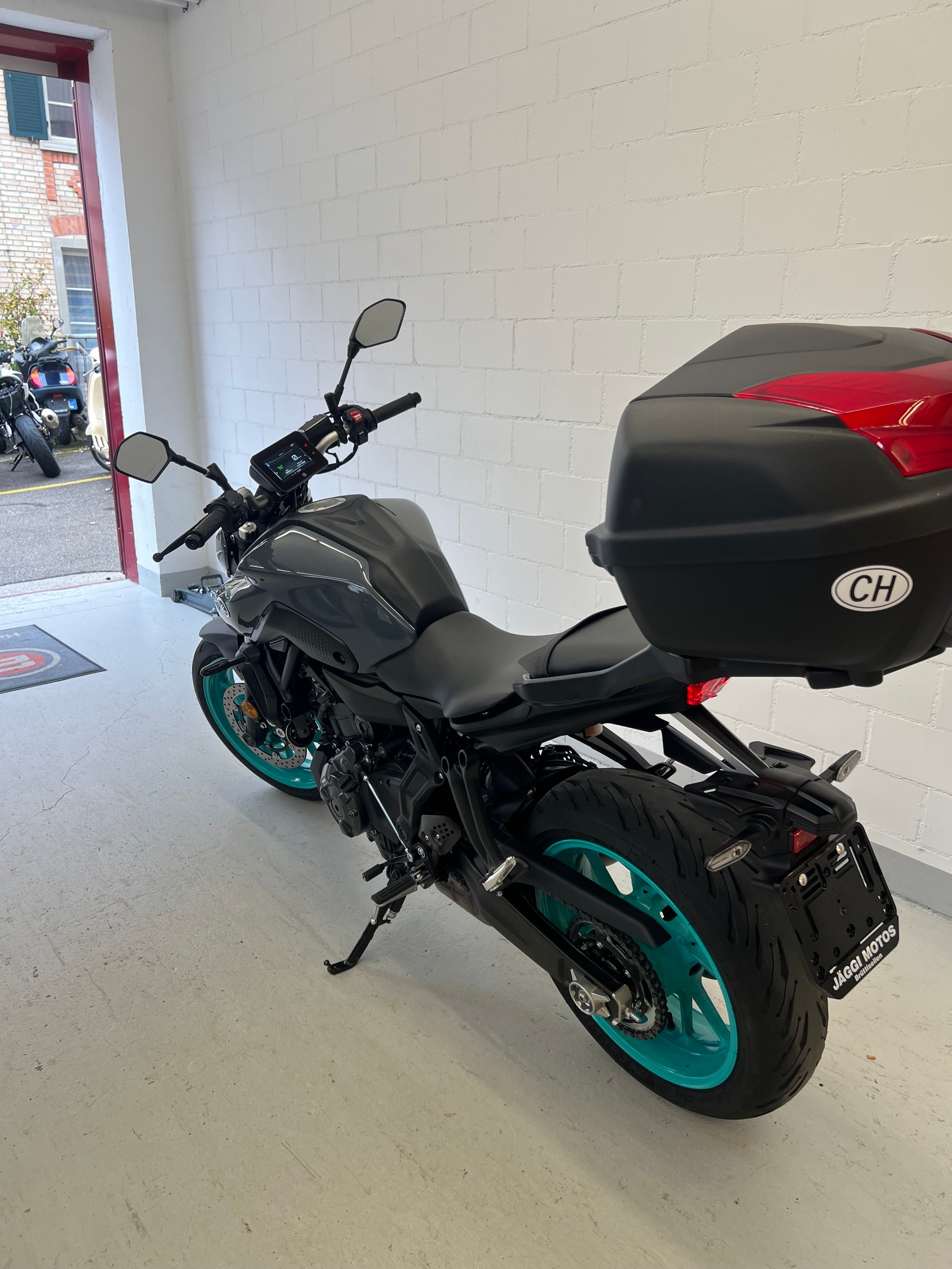 YAMAHA MT-07-image-5