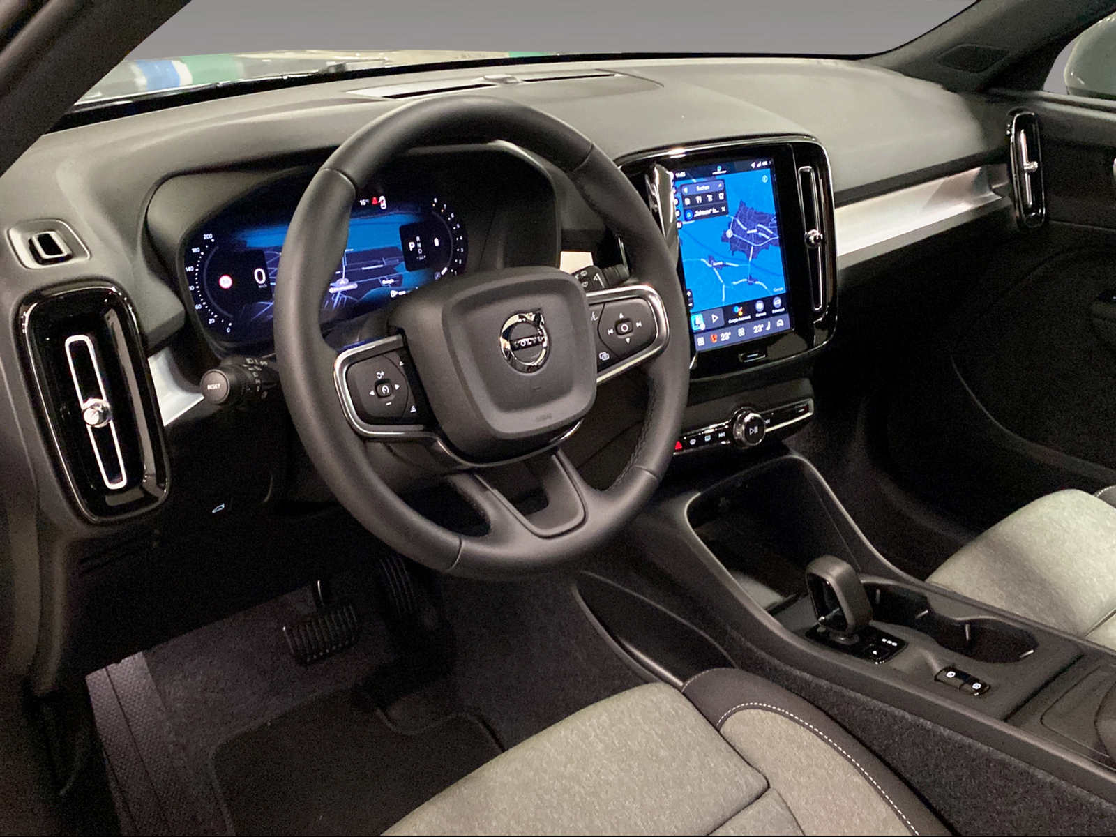 VOLVO XC40 2.0 B3 MH XCITE-image-6