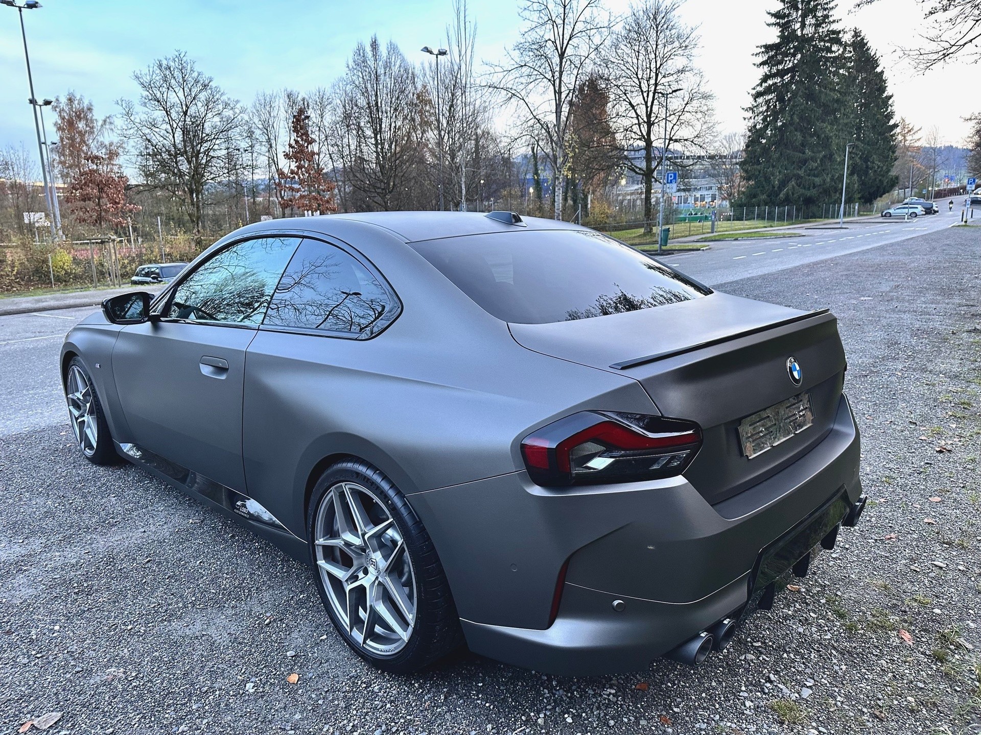 BMW M240i xDrive Coupe-image-5