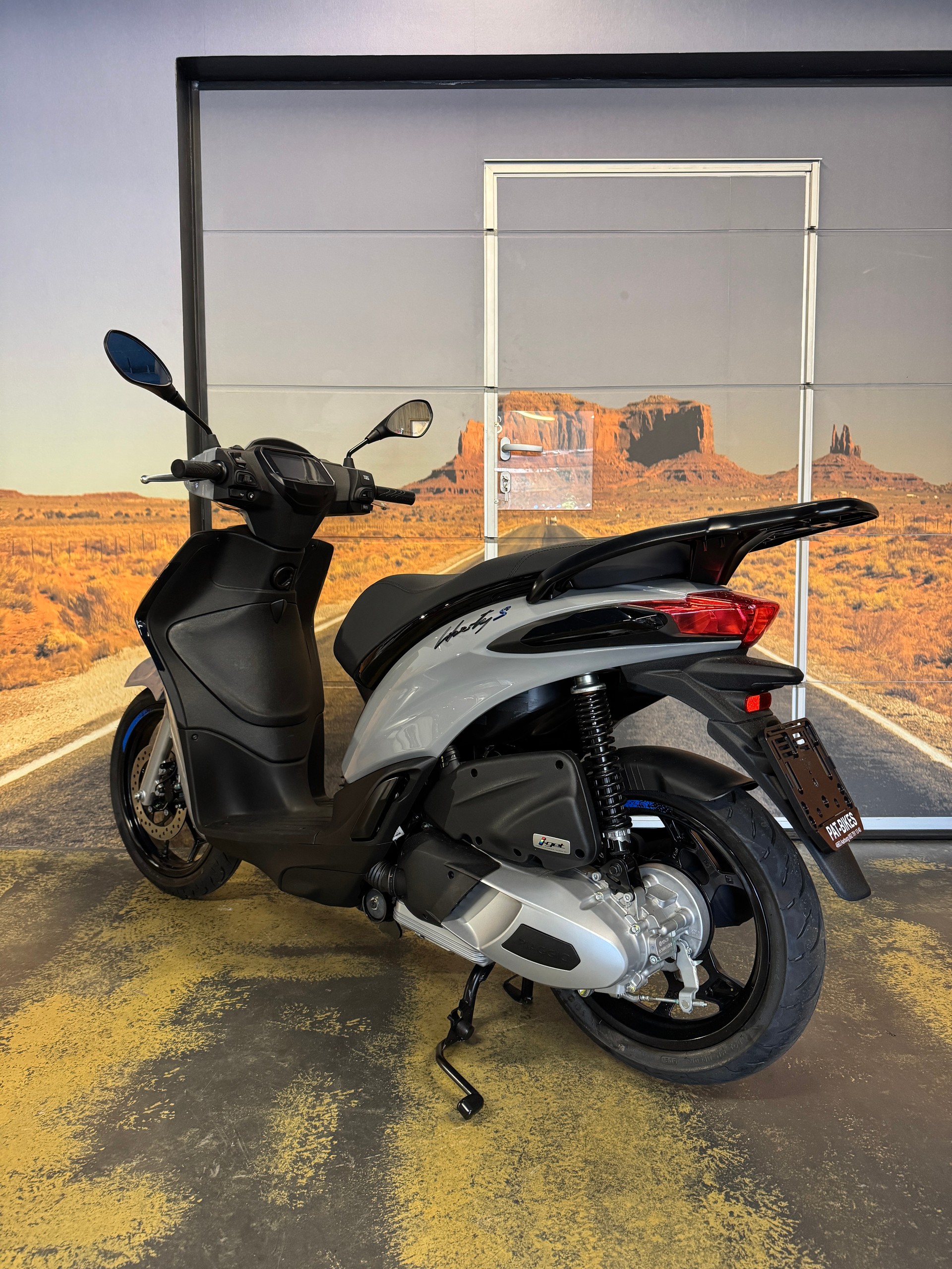PIAGGIO Liberty 125 Sport E5+-image-3