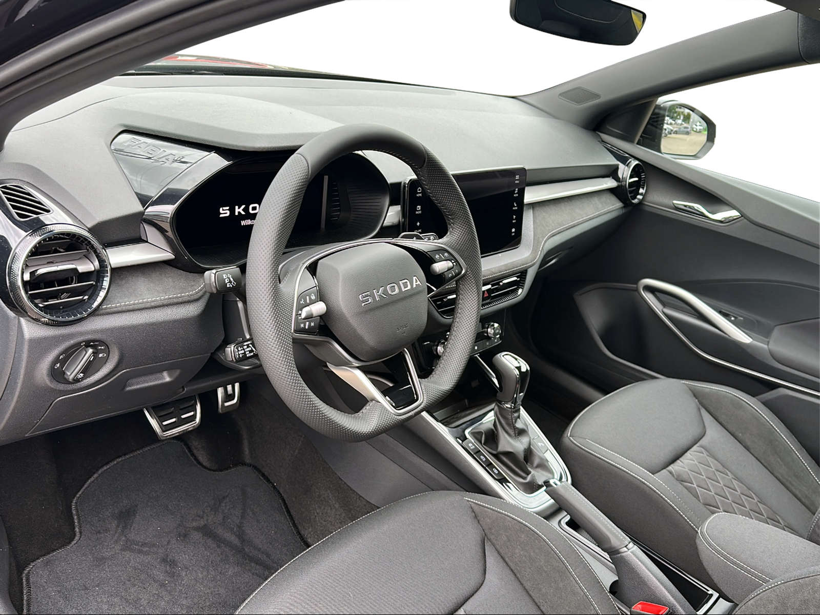 SKODA Fabia 1.0 TSI Monte Carlo DSG-image-3