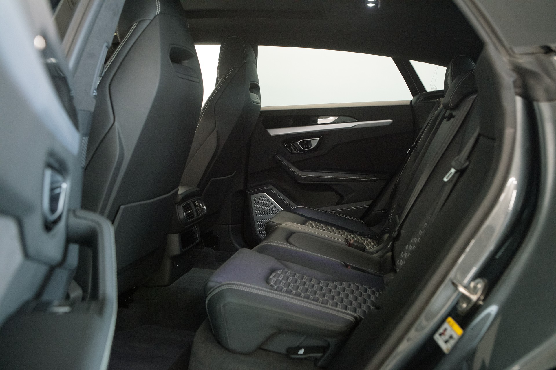LAMBORGHINI Urus E-Gear-image-7