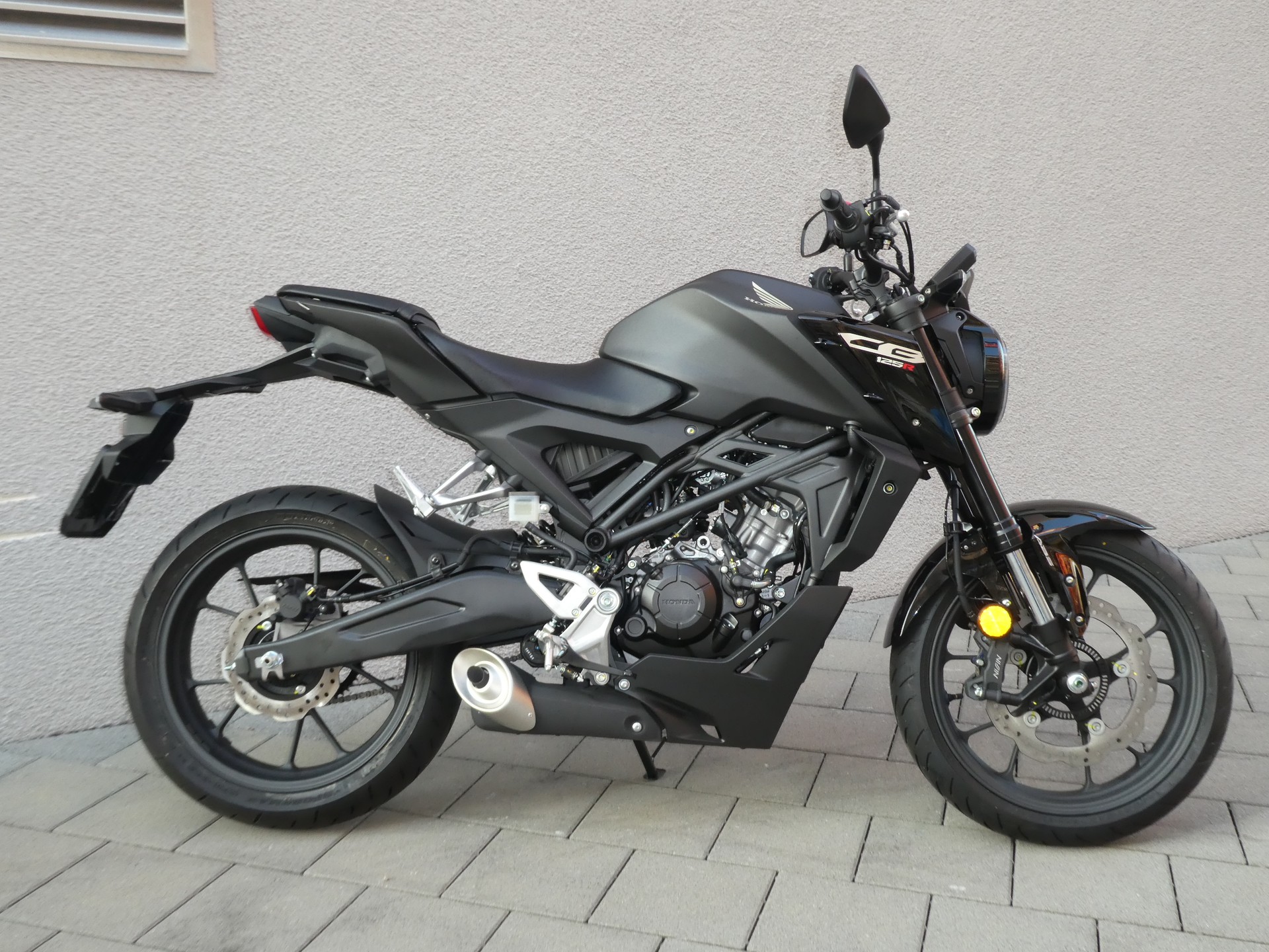 HONDA CB 125 R-image-0