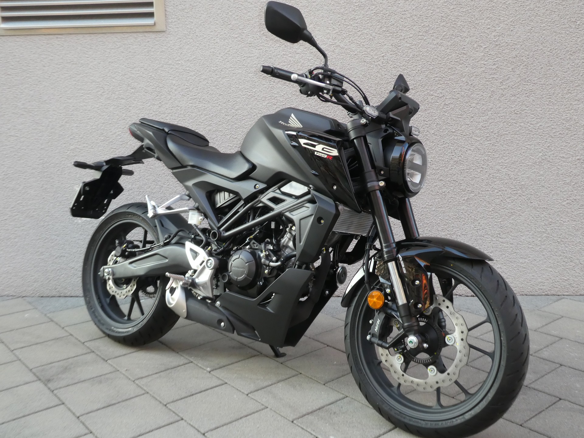 HONDA CB 125 R-image-1