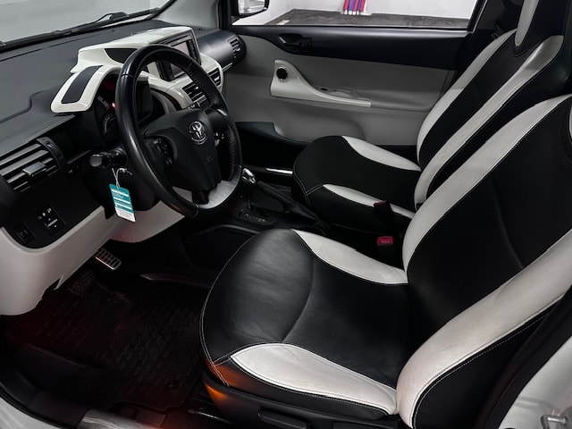 TOYOTA iQ 1.33 Dual VVT-i Linea Sol Premium Multidrive-image-8