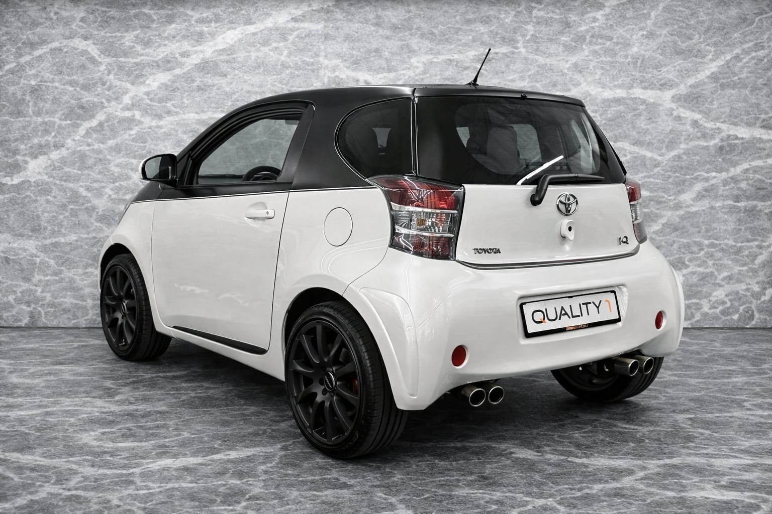 TOYOTA iQ 1.33 Dual VVT-i Linea Sol Premium Multidrive-image-5
