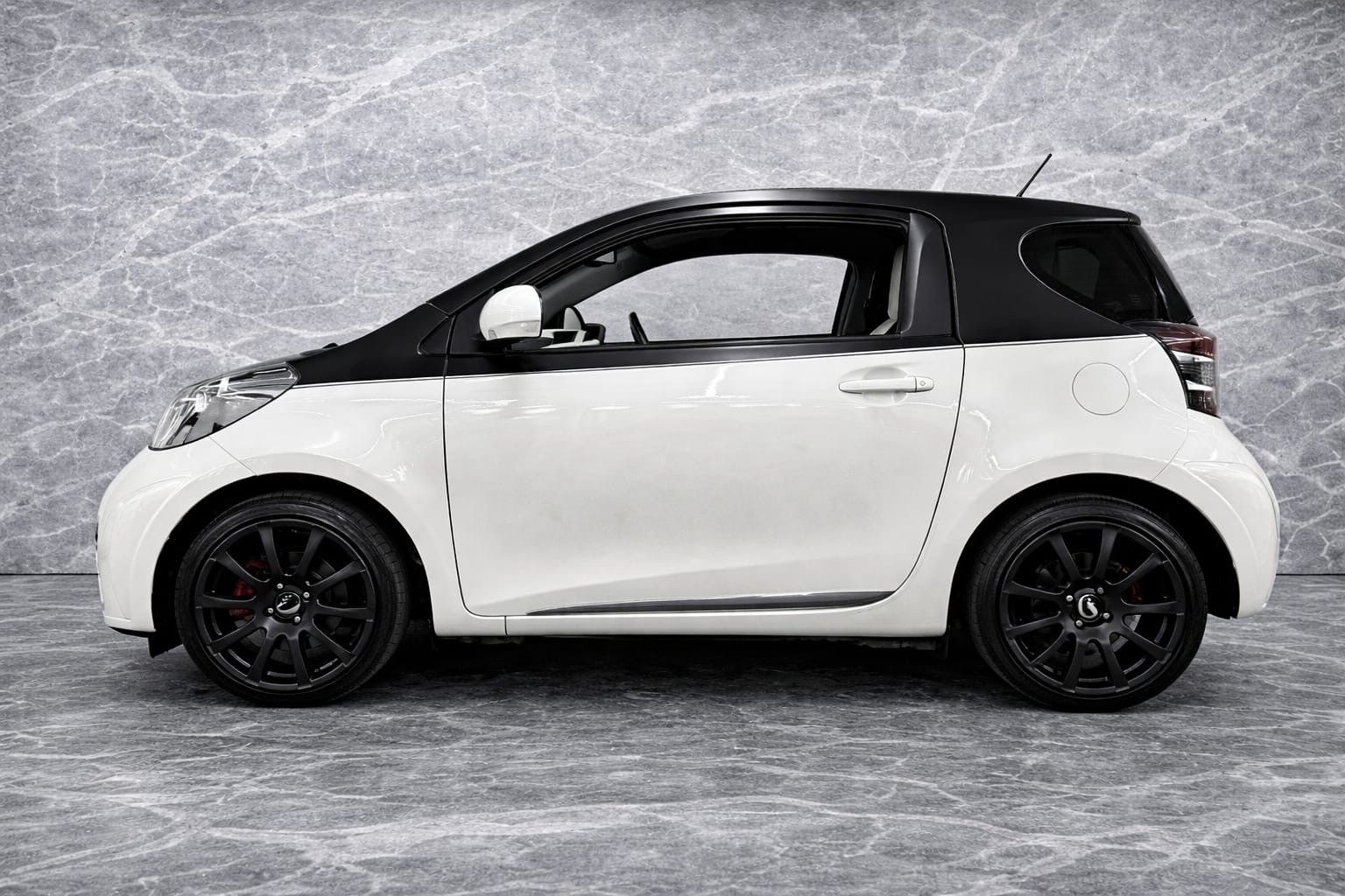 TOYOTA iQ 1.33 Dual VVT-i Linea Sol Premium Multidrive-showroom-element-3