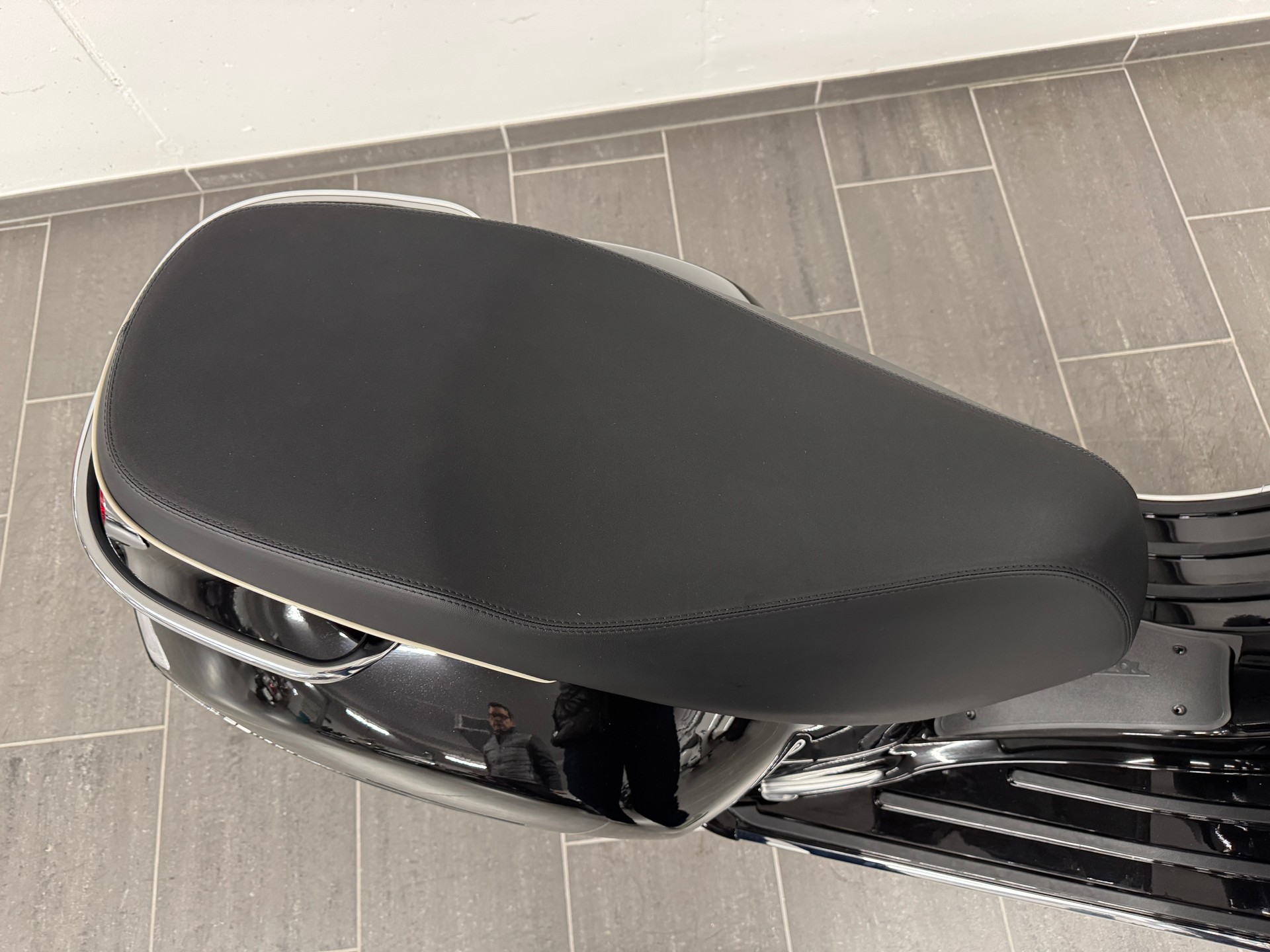 PIAGGIO Vespa GTS 125 Super RST Euro 5+-image-12