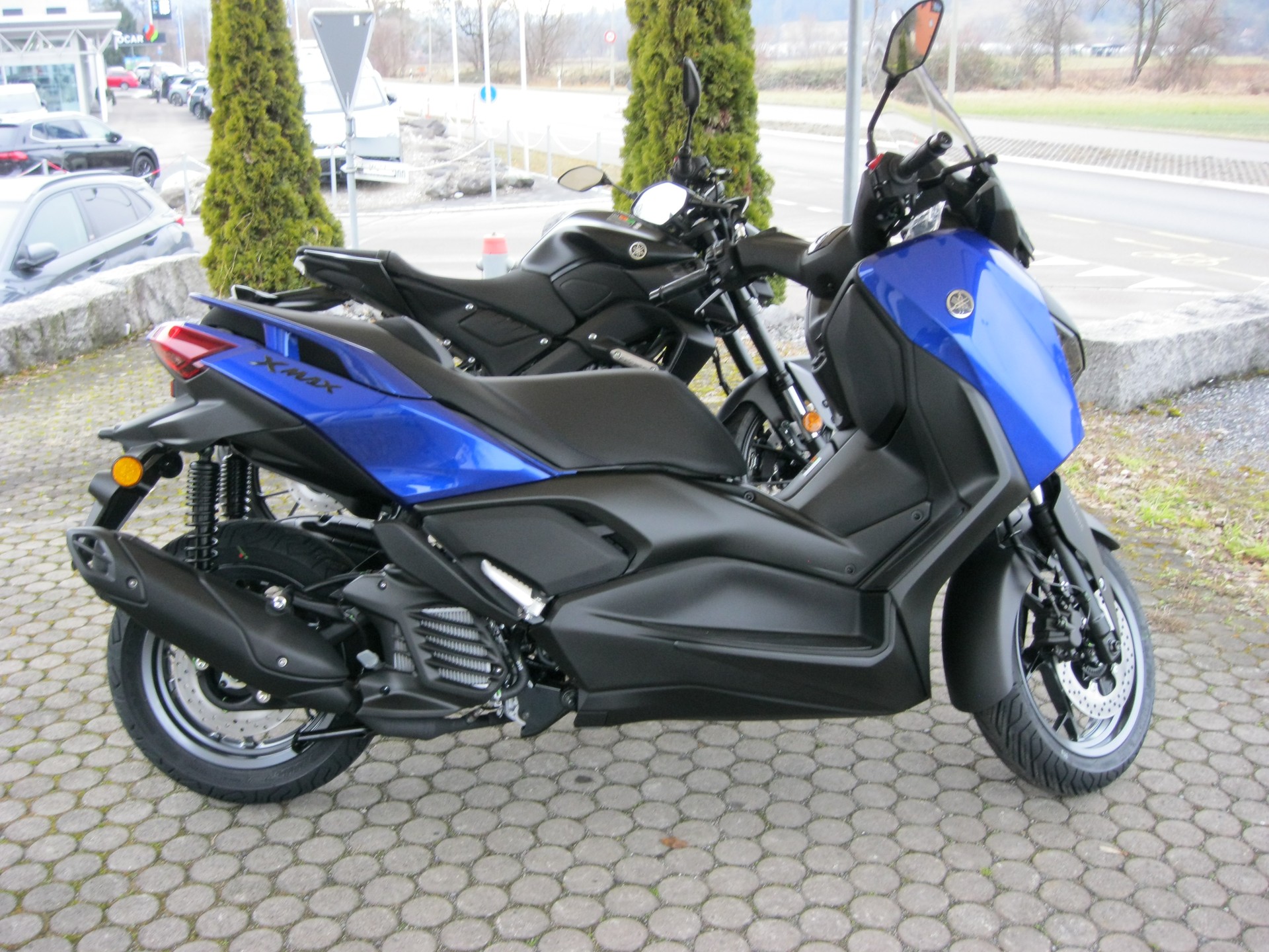 YAMAHA YP125RA (XMAX 125)-image-0