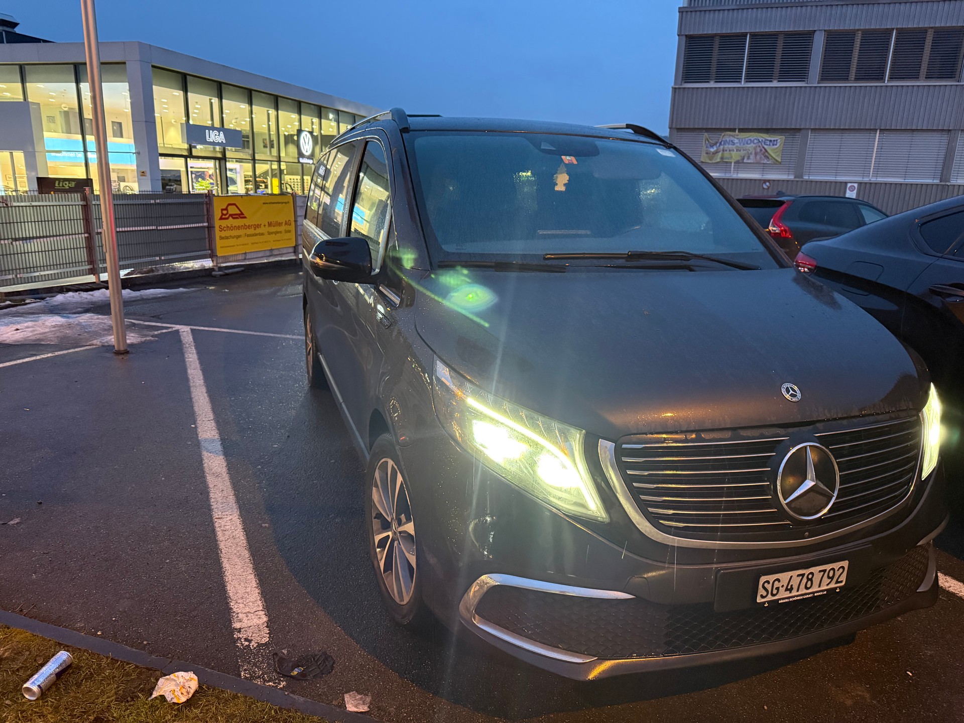 MERCEDES-BENZ EQV 300 Avantgarde lang-image-1