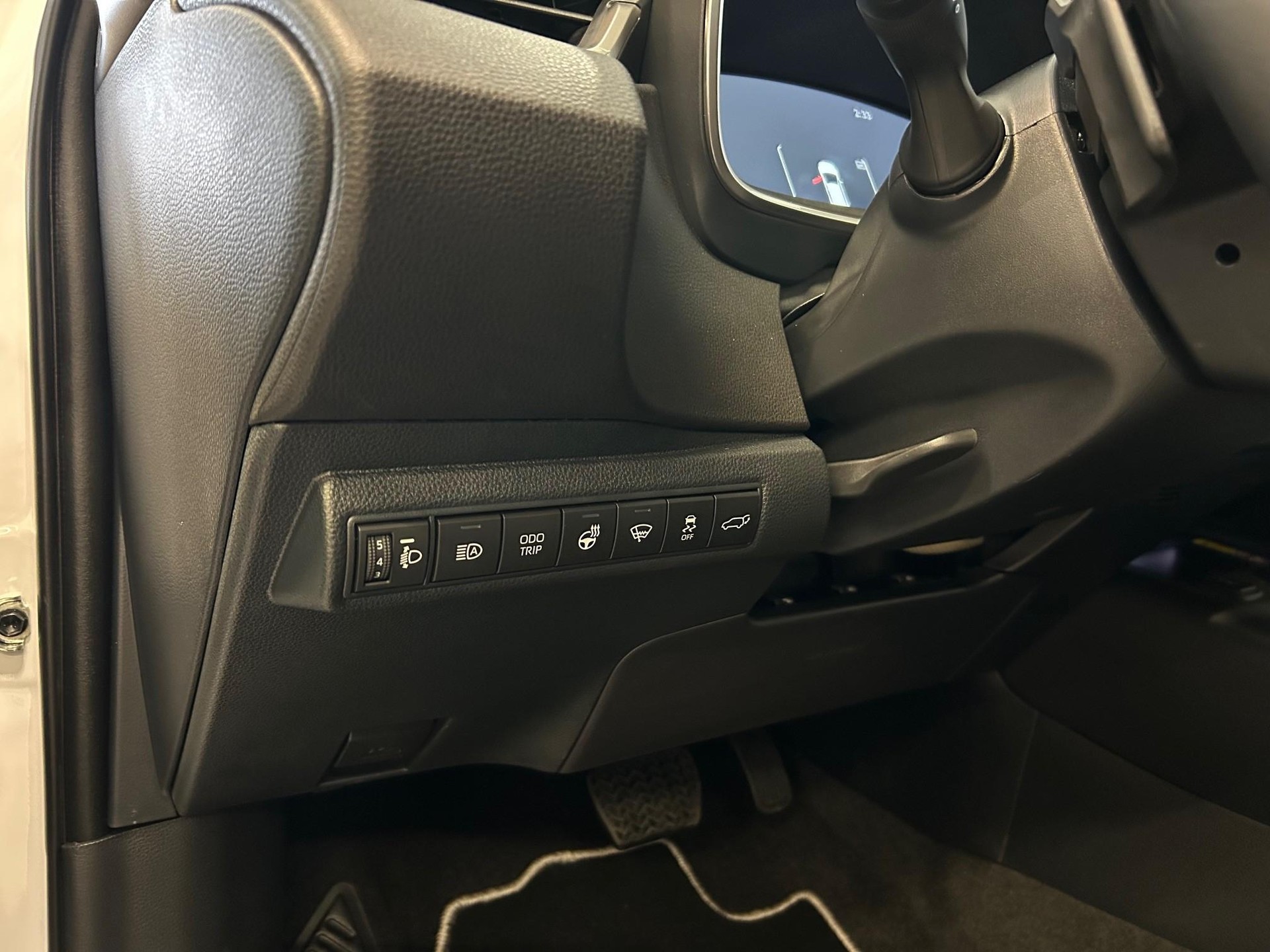TOYOTA Corolla Touring Sports 2.0 HSD Trend-image-13