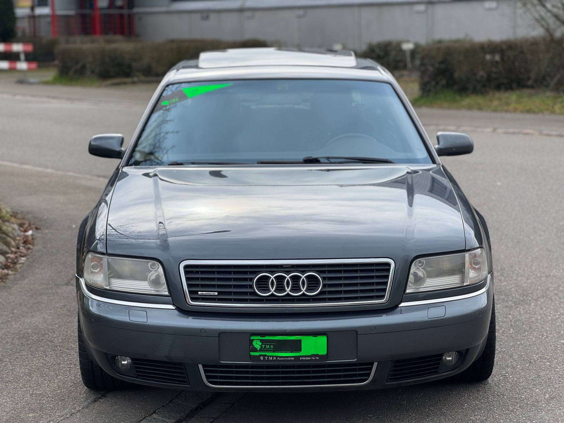 AUDI A8 3.3 TDI quattro tiptronic-image-1