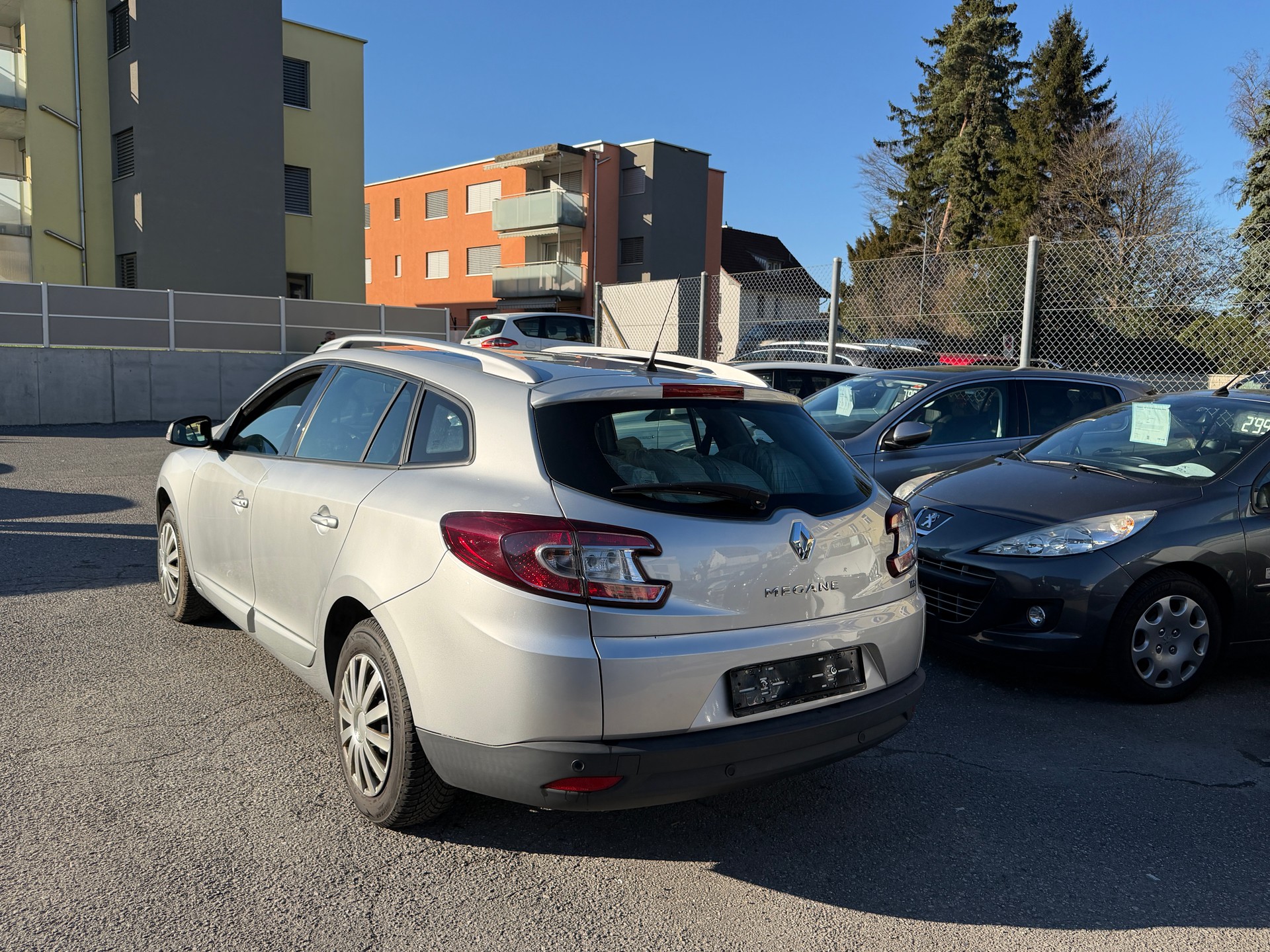 RENAULT Mégane Grandtour 1.2 16V Turbo Dynamique-image-12