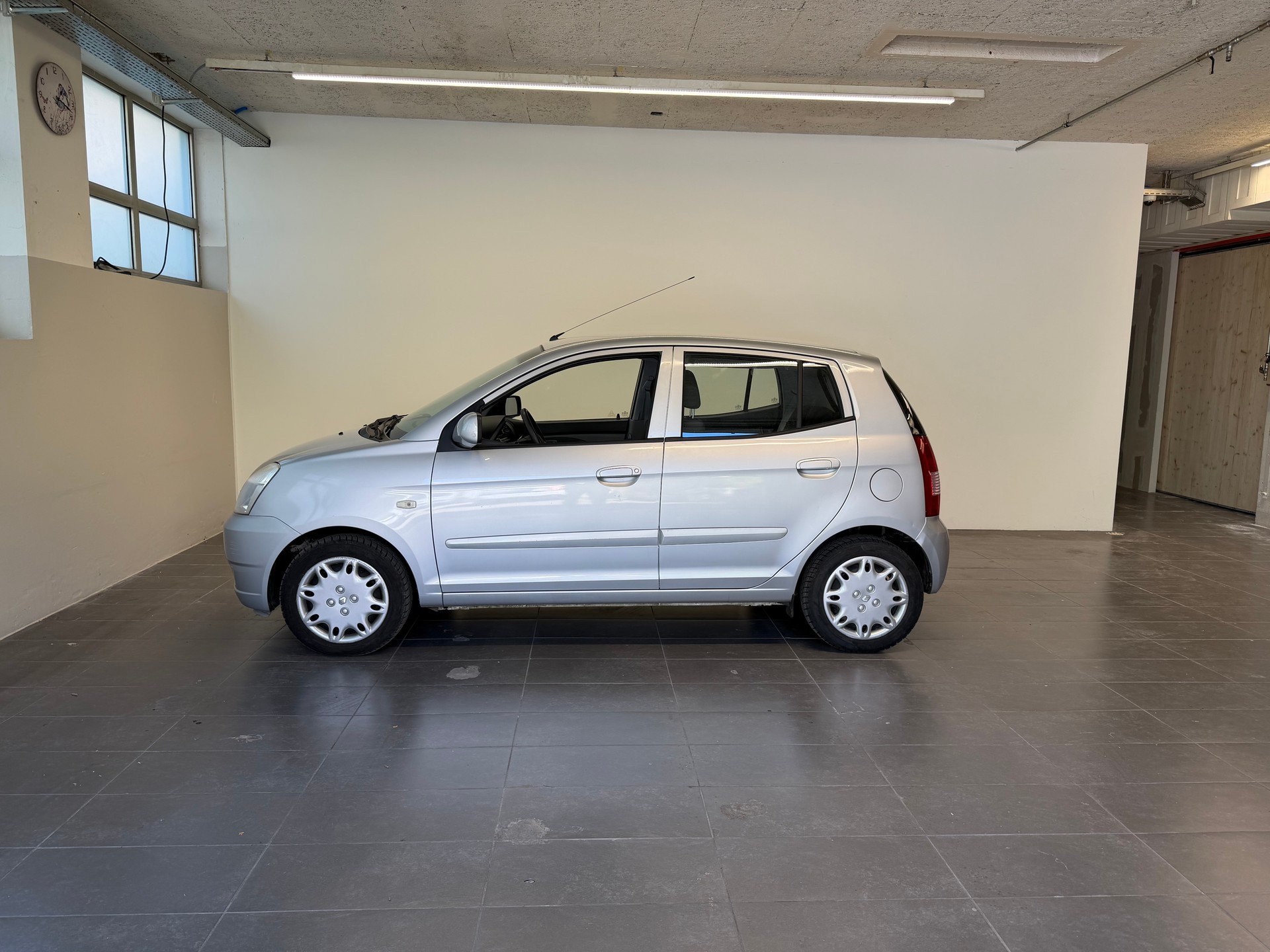 KIA Picanto 1.1 LX-image-3