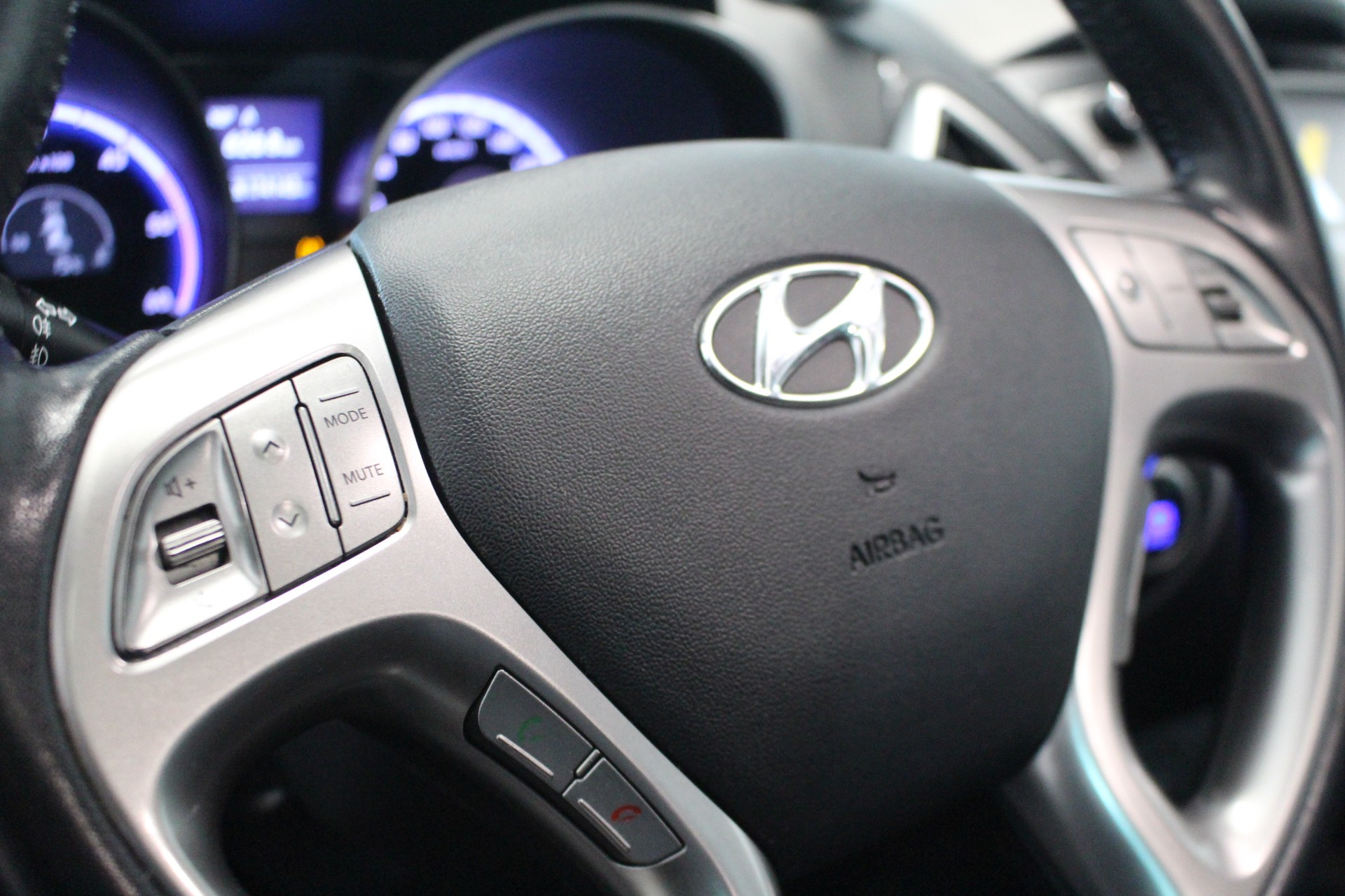 HYUNDAI ix35 2.0 CRDi 184 Premium 4WD-image-14