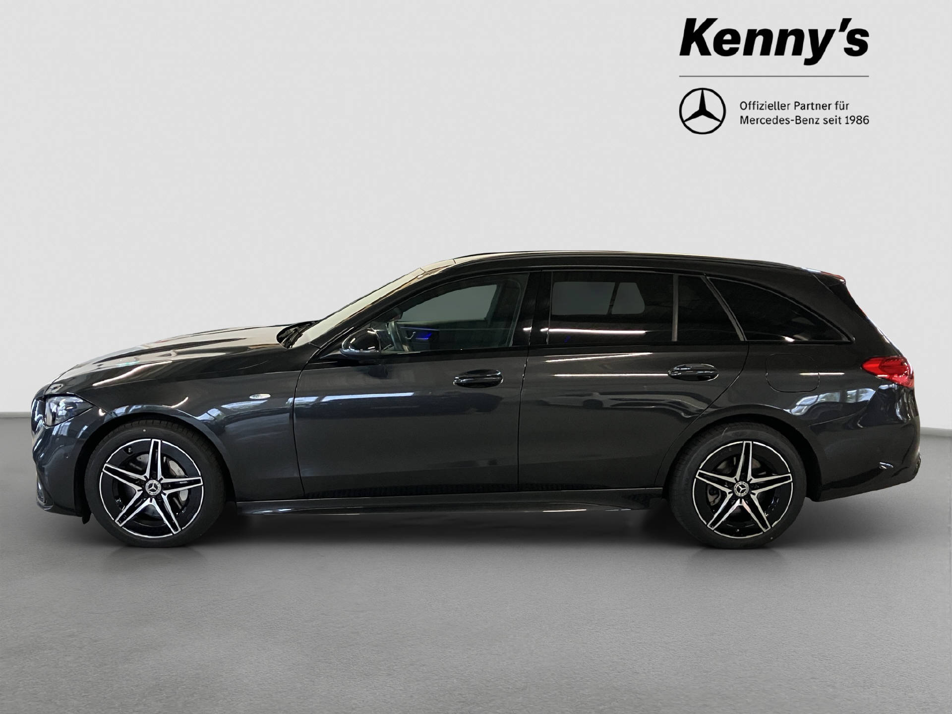 MERCEDES-BENZ C 300 de AMG Line 4MATIC Kombi-showroom-element-2