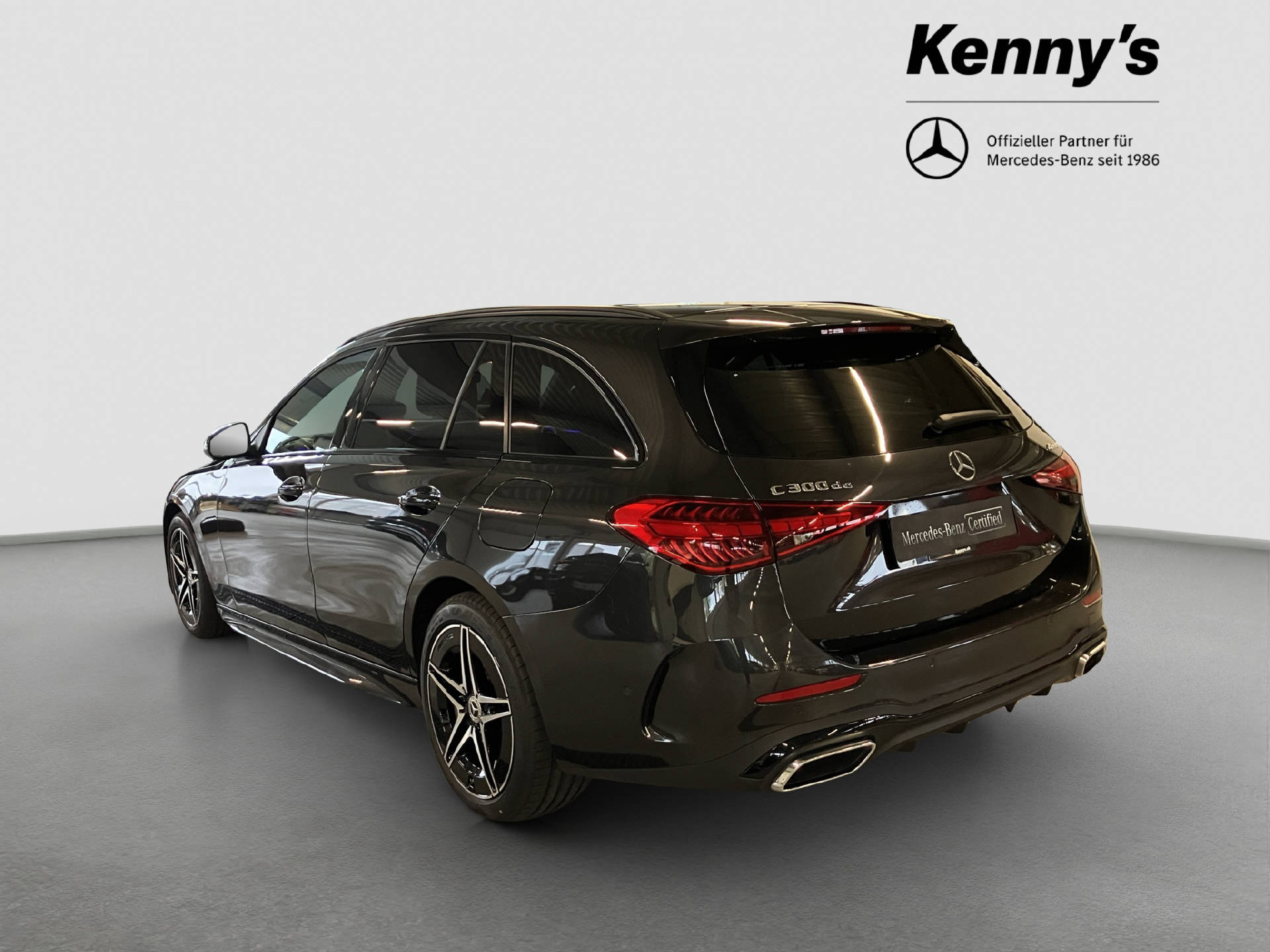 MERCEDES-BENZ C 300 de AMG Line 4MATIC Kombi-showroom-element-3