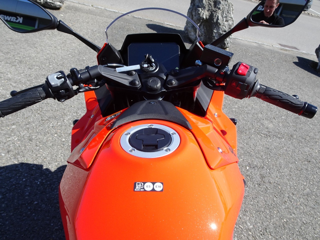SUZUKI GSX 8 R (35kW)-image-5