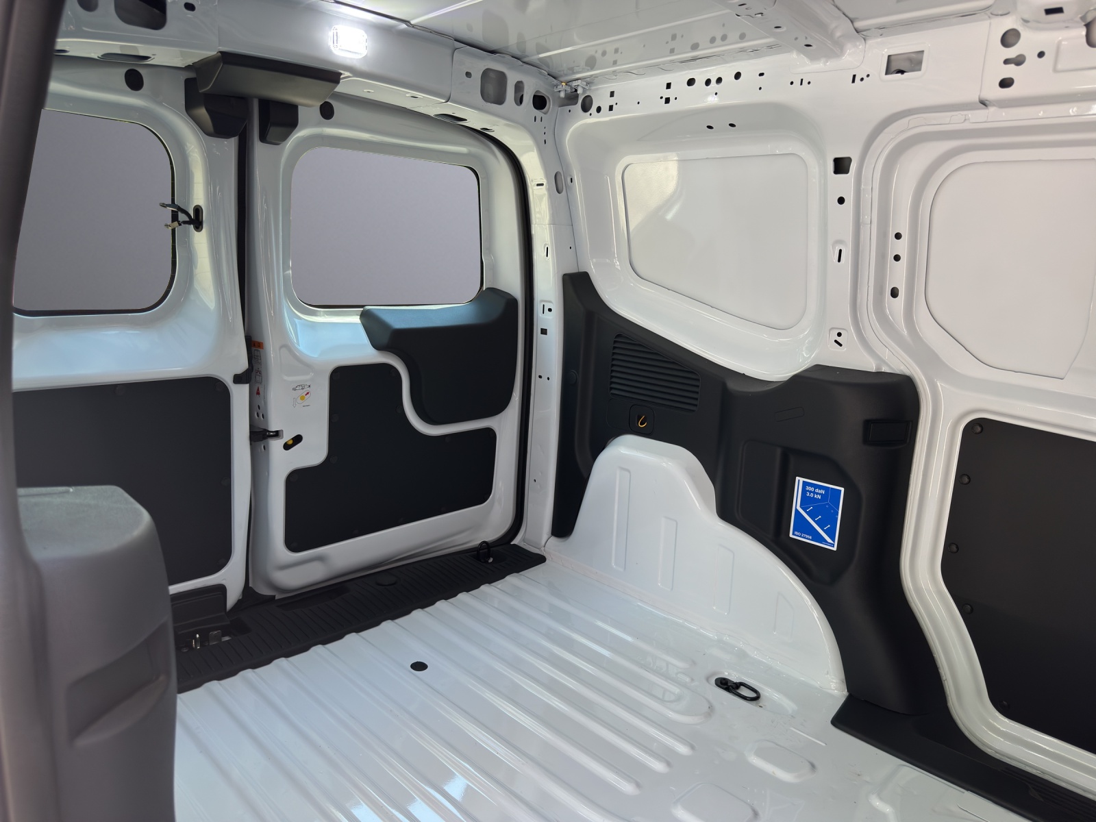 FORD E-Transit Courier van Trend-image-7