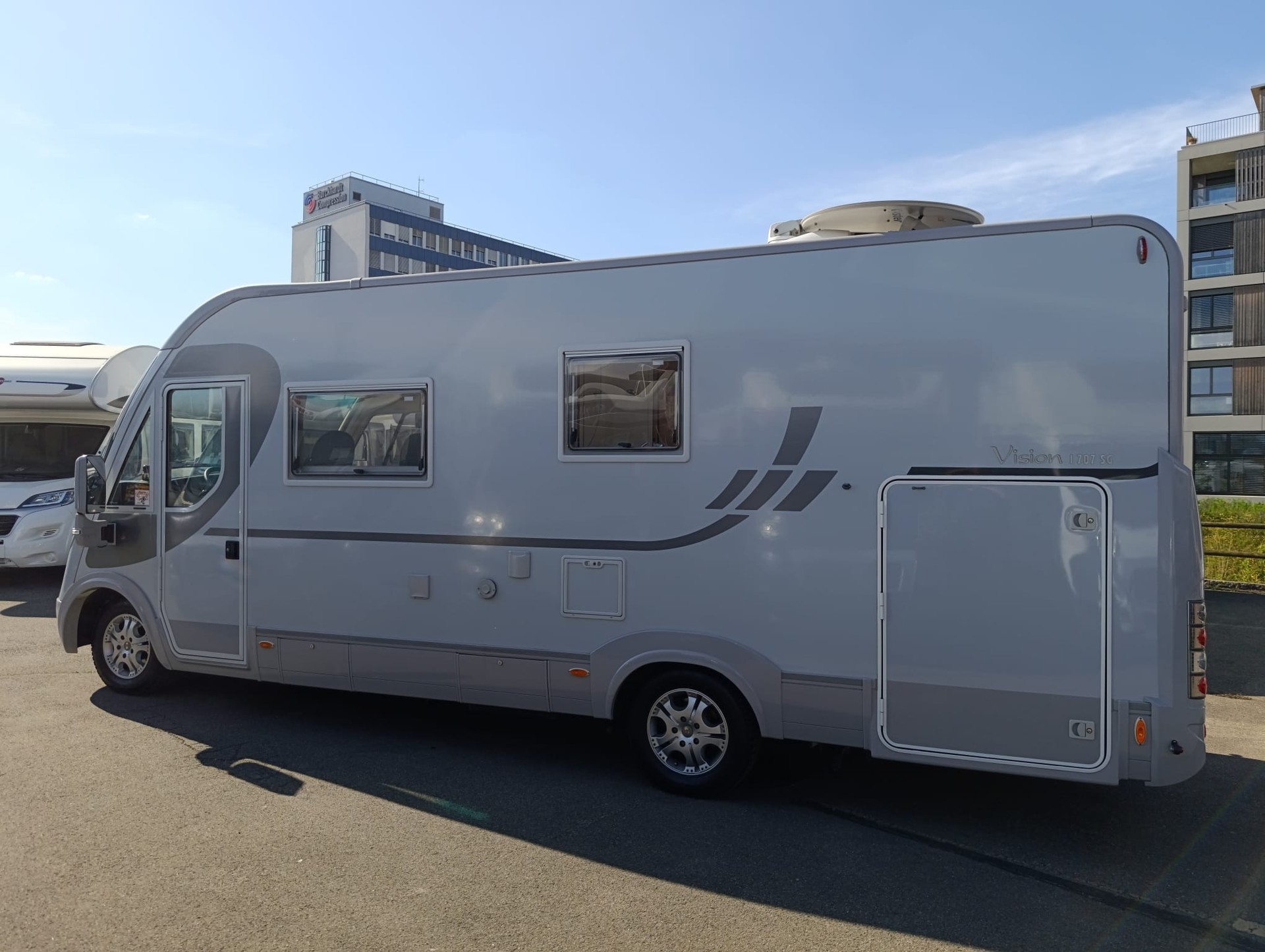 ADRIA Vision ***Maximale Freiheit dank Vollautarkie***Grenzenloses Reisen***Efoy Anlage*Solar*Wechselrichter 4000W*Dieselheizung*-image-10