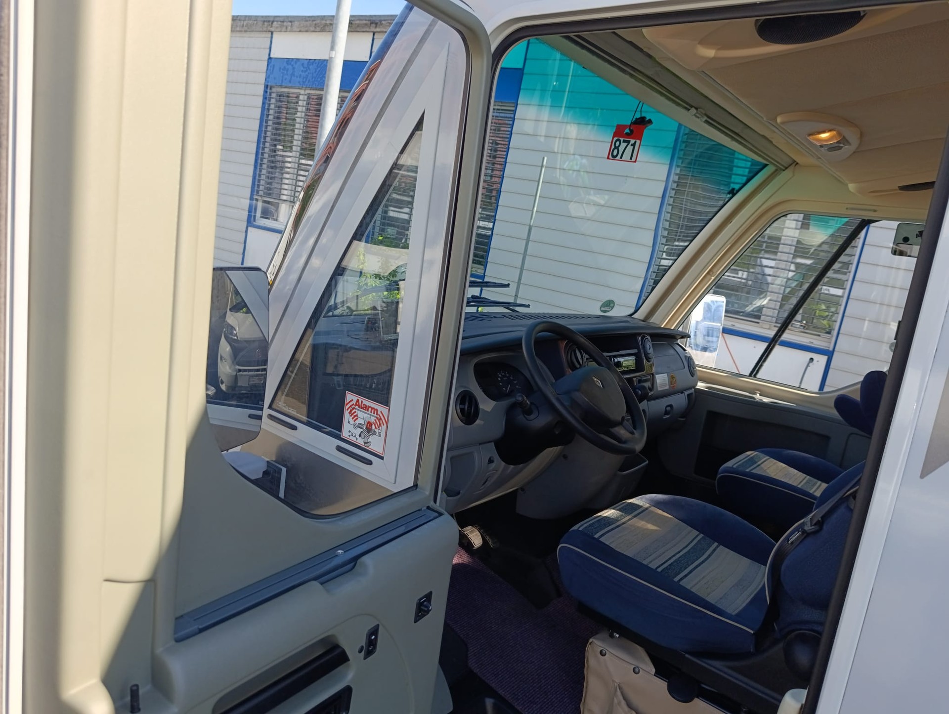 ADRIA Vision ***Maximale Freiheit dank Vollautarkie***Grenzenloses Reisen***Efoy Anlage*Solar*Wechselrichter 4000W*Dieselheizung*-image-17