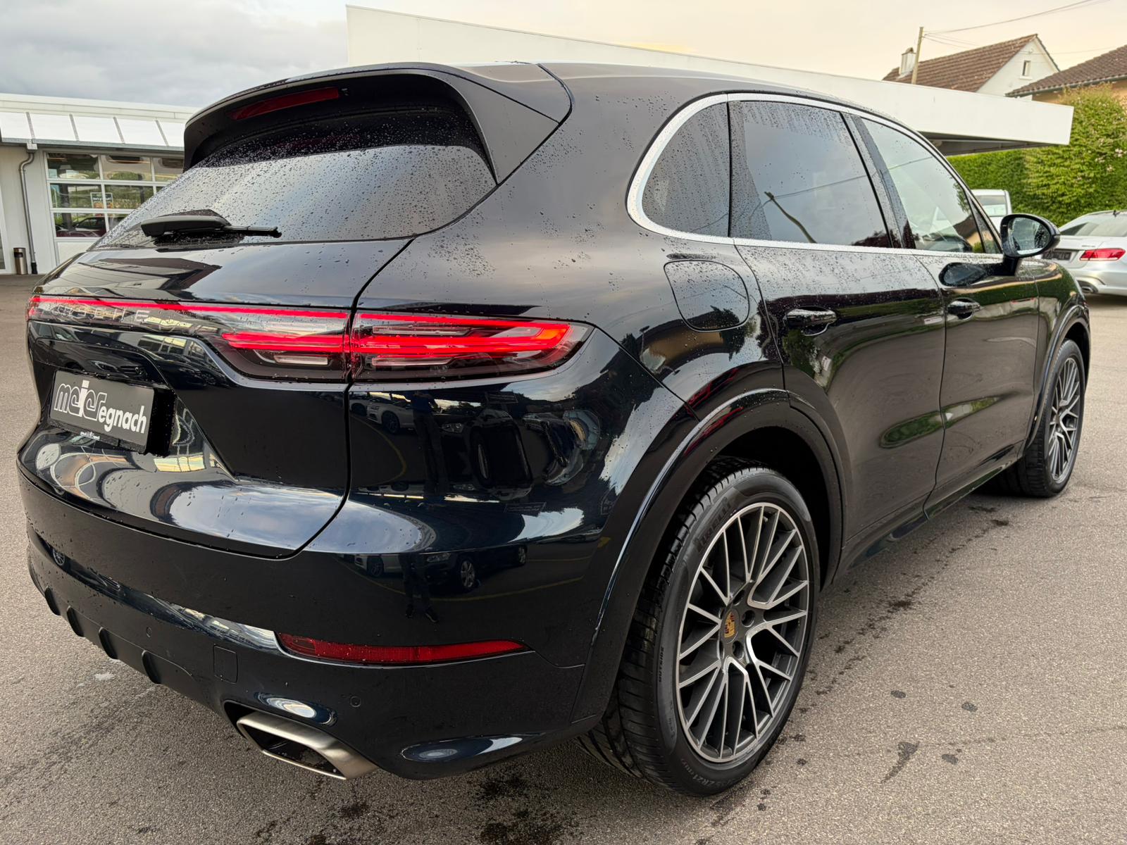 PORSCHE Cayenne-image-6