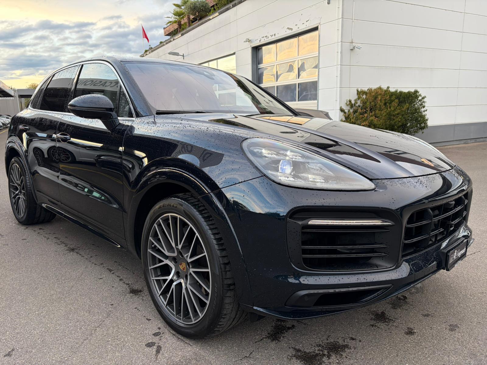 PORSCHE Cayenne-image-1
