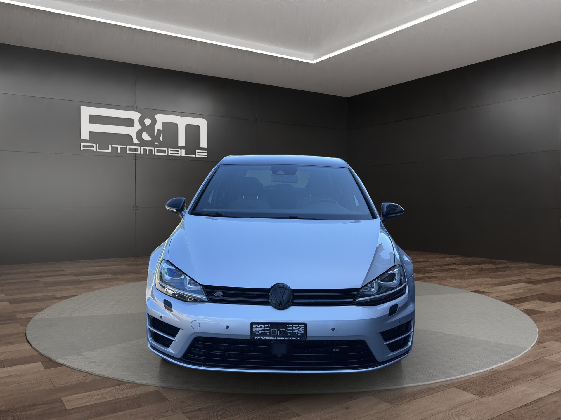 VW Golf 2.0 TSI R 4Motion DSG-showroom-element-1