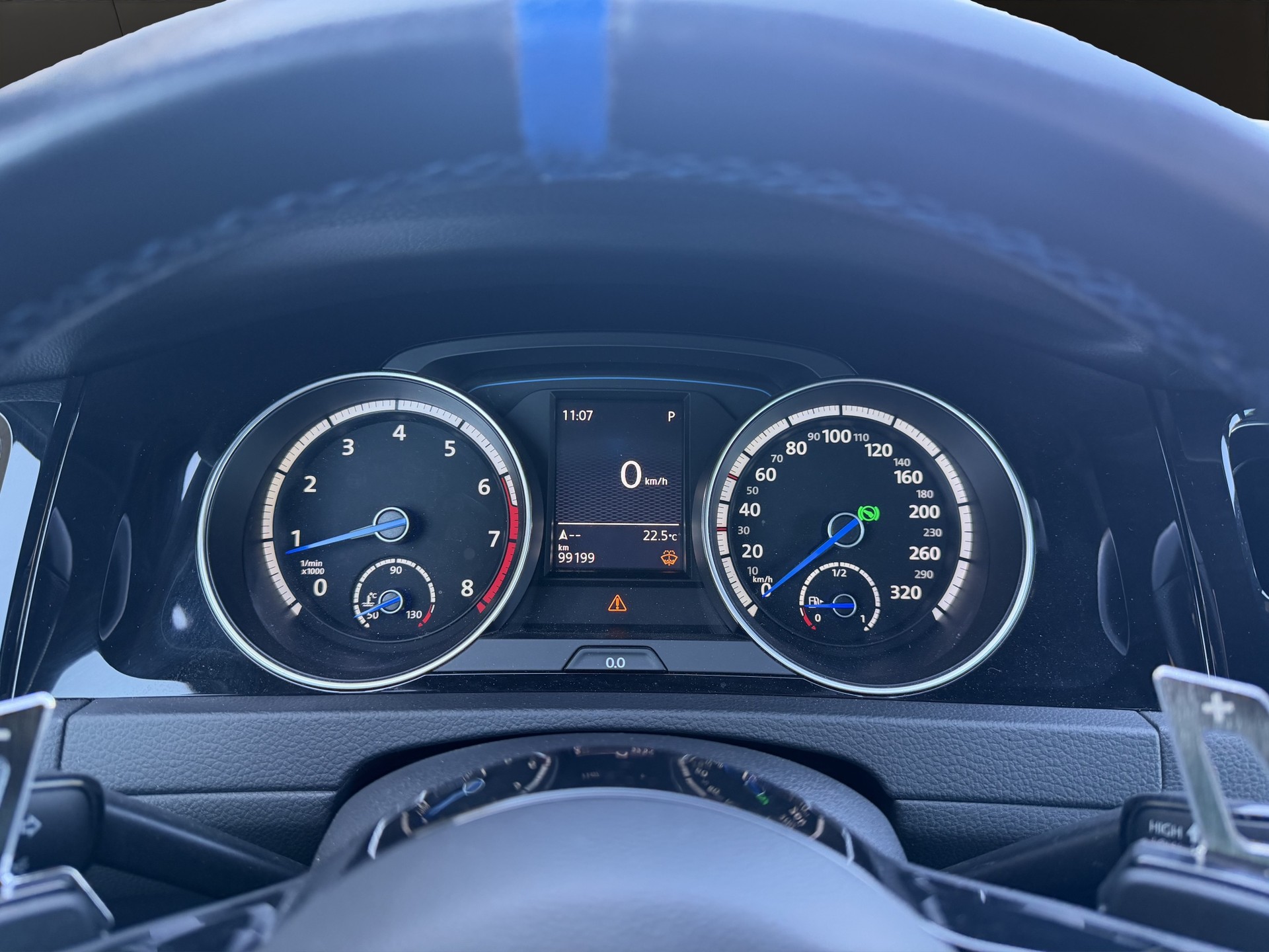 VW Golf 2.0 TSI R 4Motion DSG-image-10