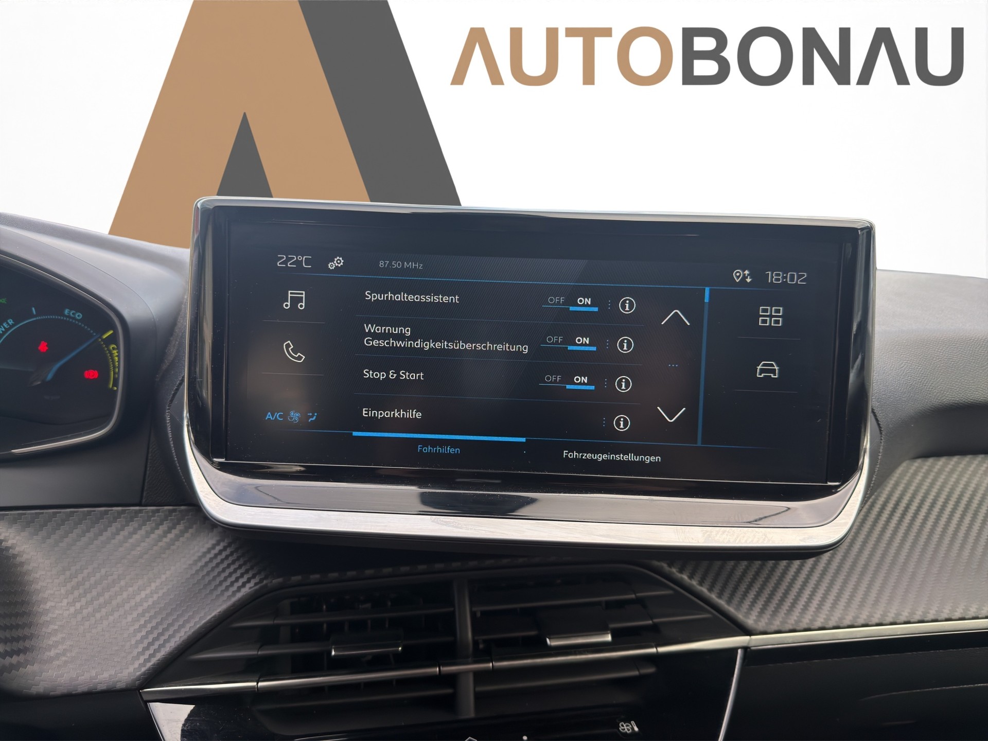 PEUGEOT 208 1.2 Hybrid Style-image-20