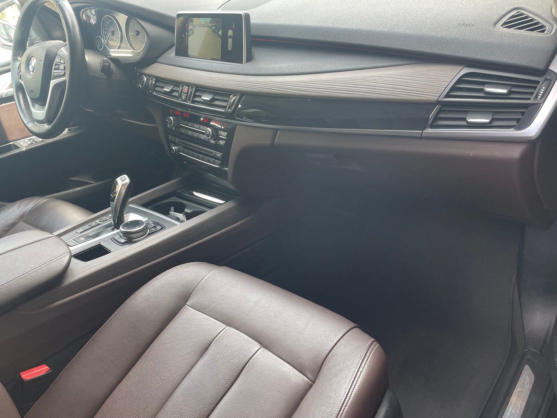 BMW X5 xDrive 30d Steptronic-image-14