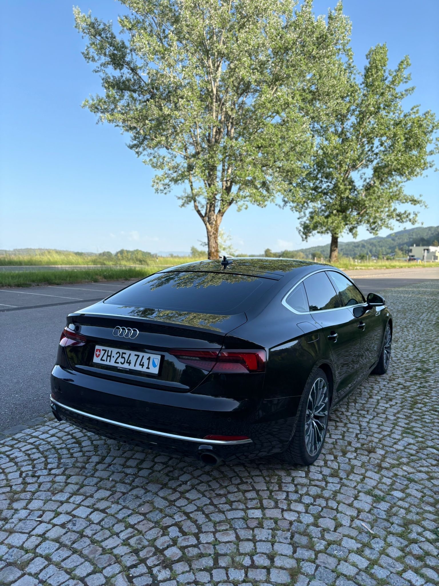 AUDI 2.0 TFSI Sport quattro S-Tronic CH Fahrzeug-image-3