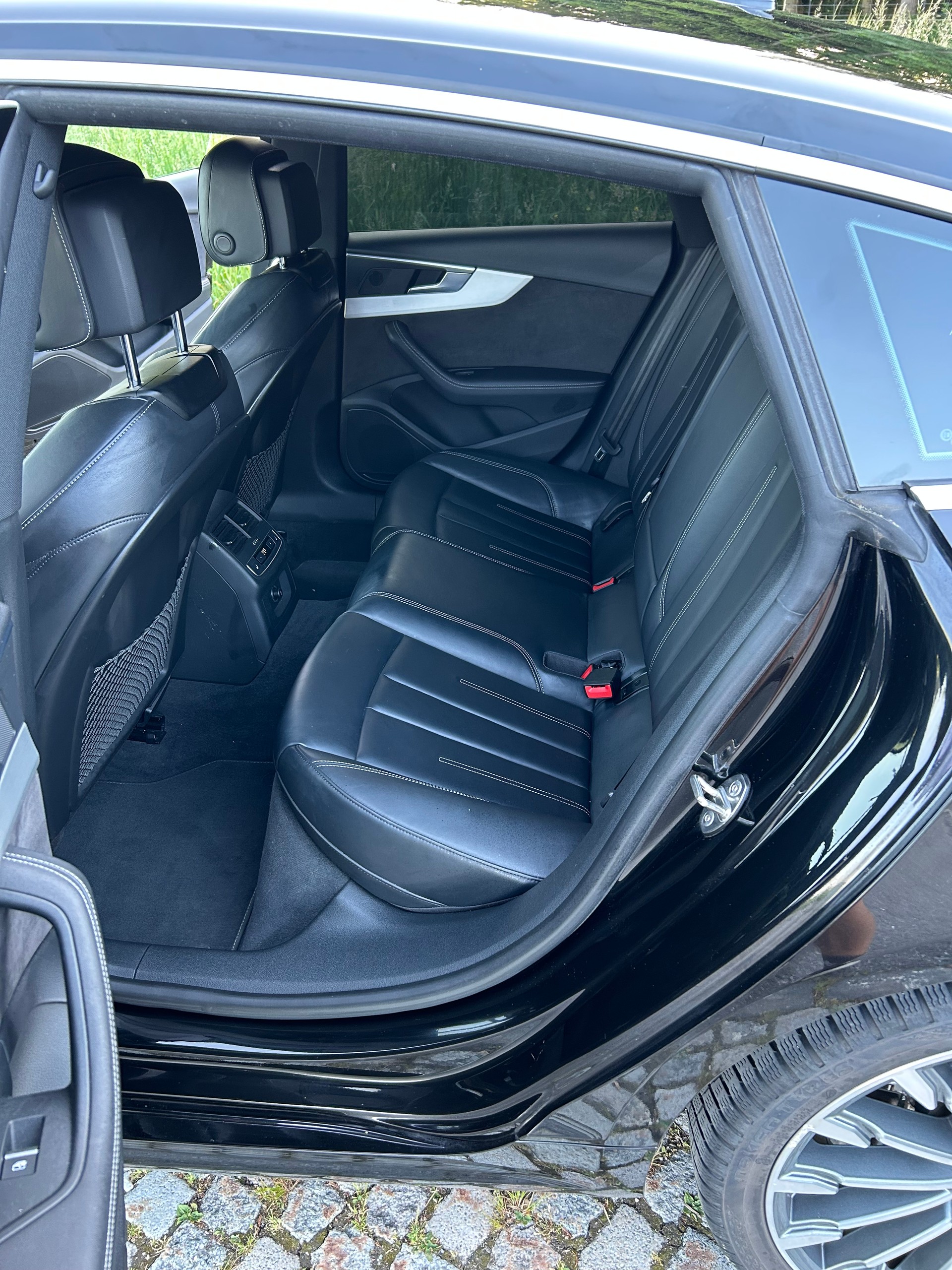 AUDI 2.0 TFSI Sport quattro S-Tronic CH Fahrzeug-image-7