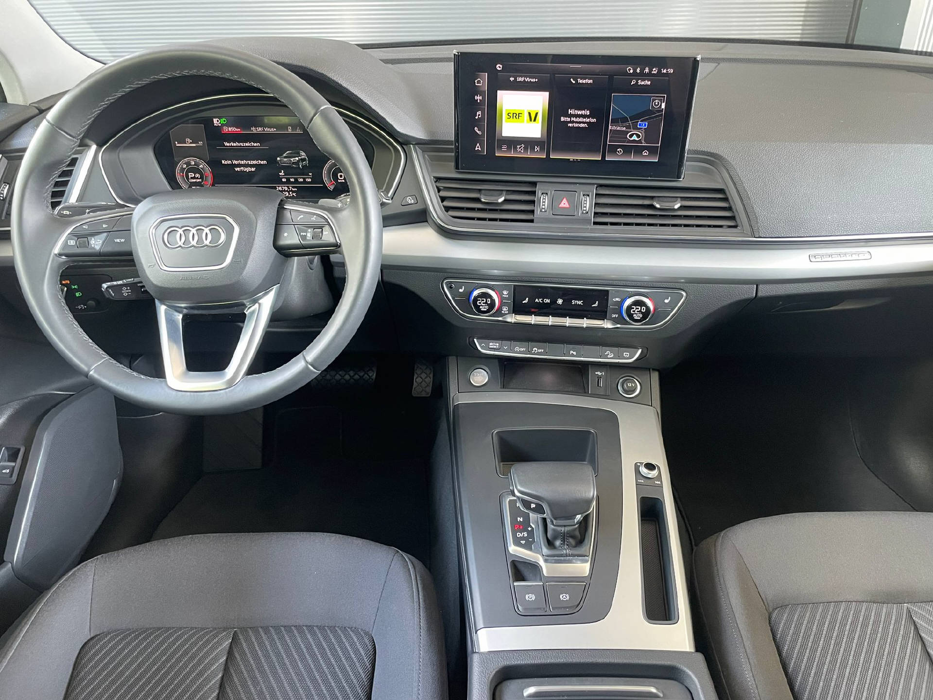 AUDI Q5 2.0 40 TDI quattro S-Tronic-image-6