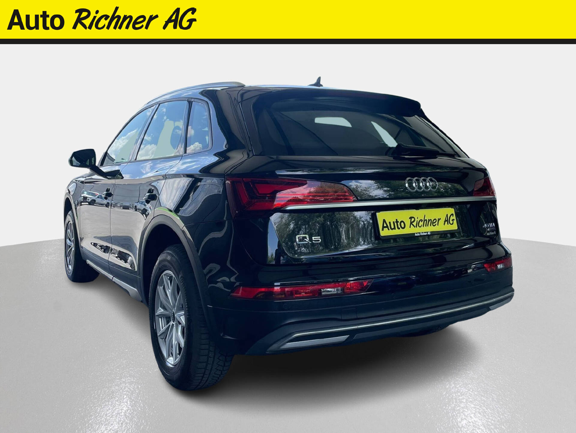 AUDI Q5 2.0 40 TDI quattro S-Tronic-image-4