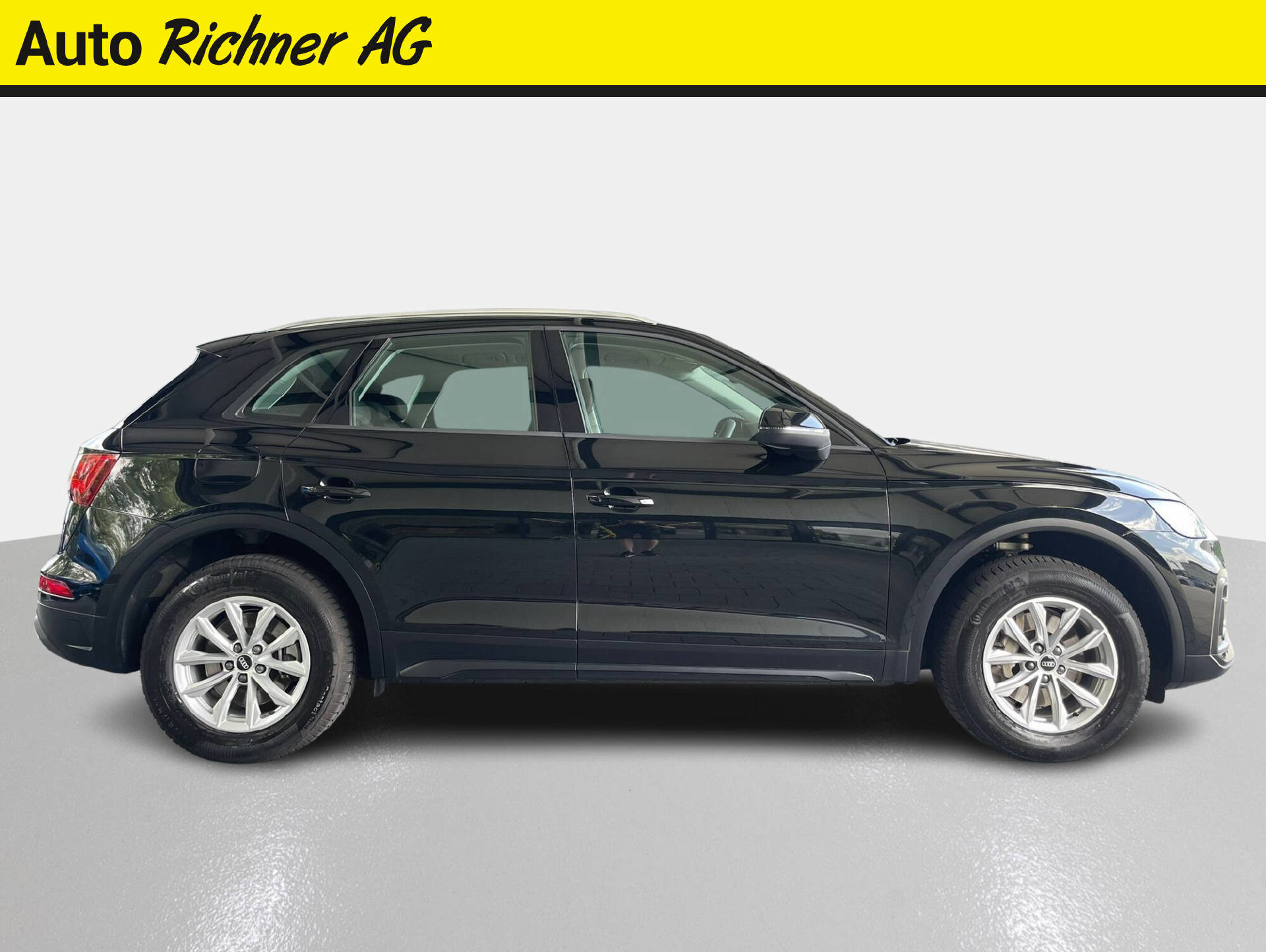 AUDI Q5 2.0 40 TDI quattro S-Tronic-showroom-element-2