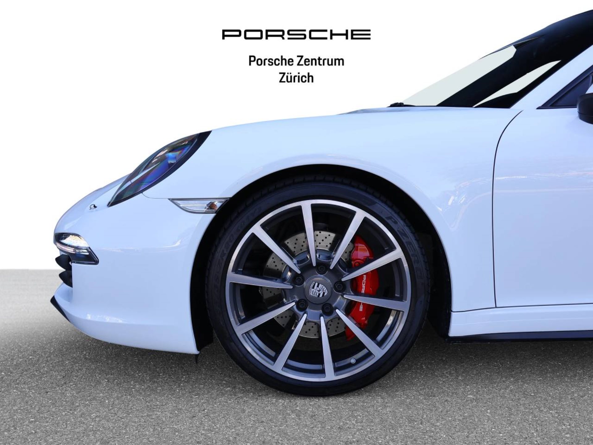 PORSCHE 911 Carrera 4S-image-8