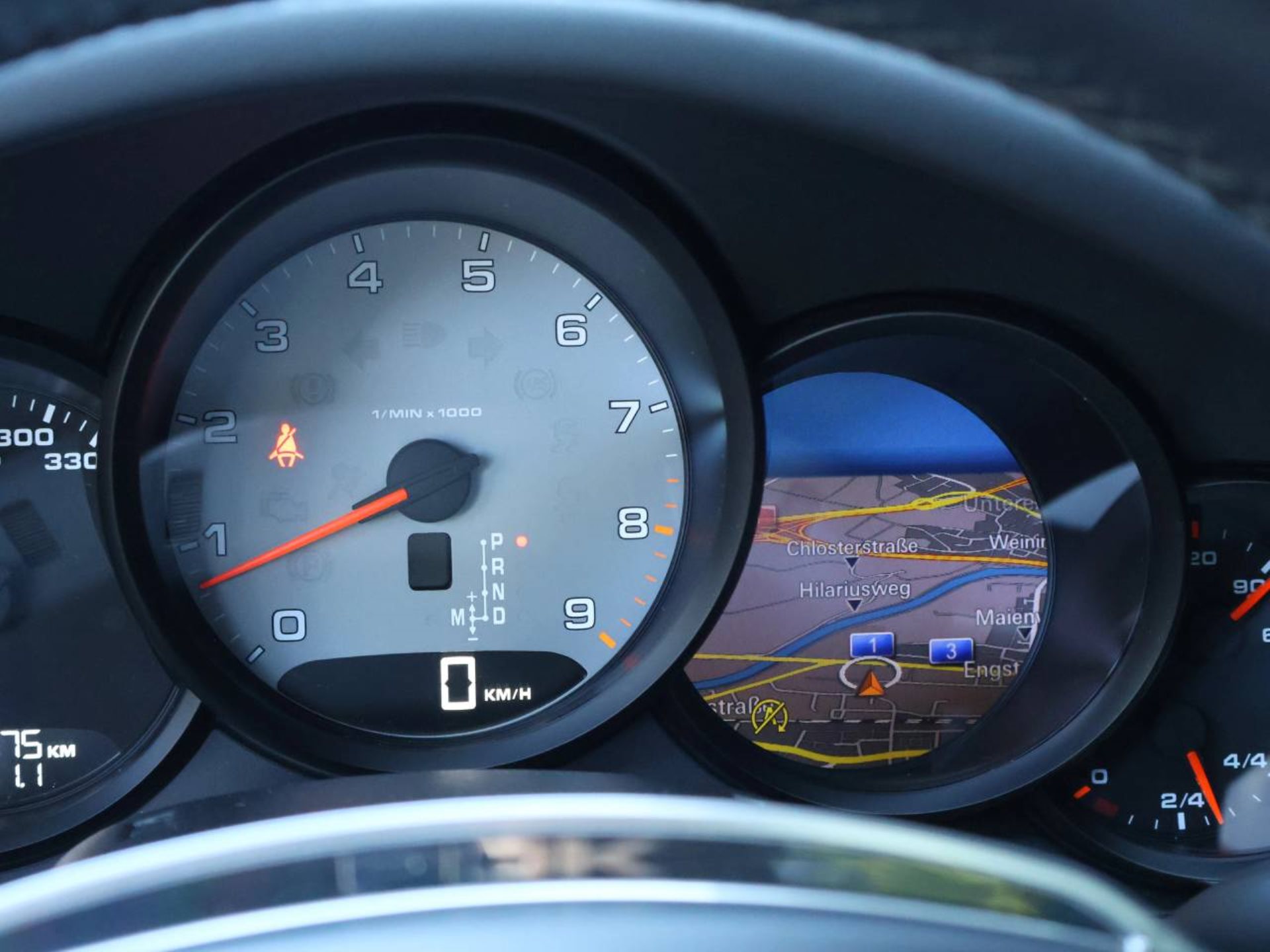 PORSCHE 911 Carrera 4S-image-19