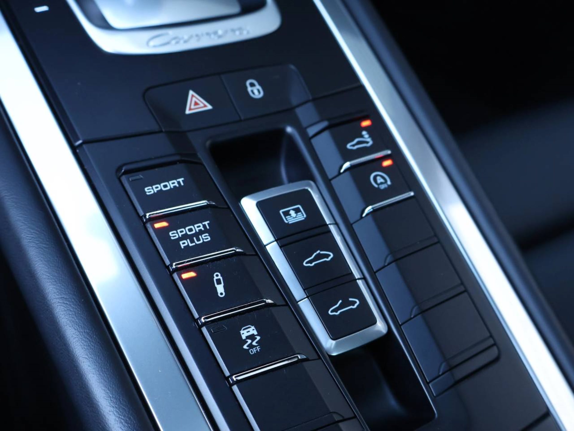 PORSCHE 911 Carrera 4S-image-21