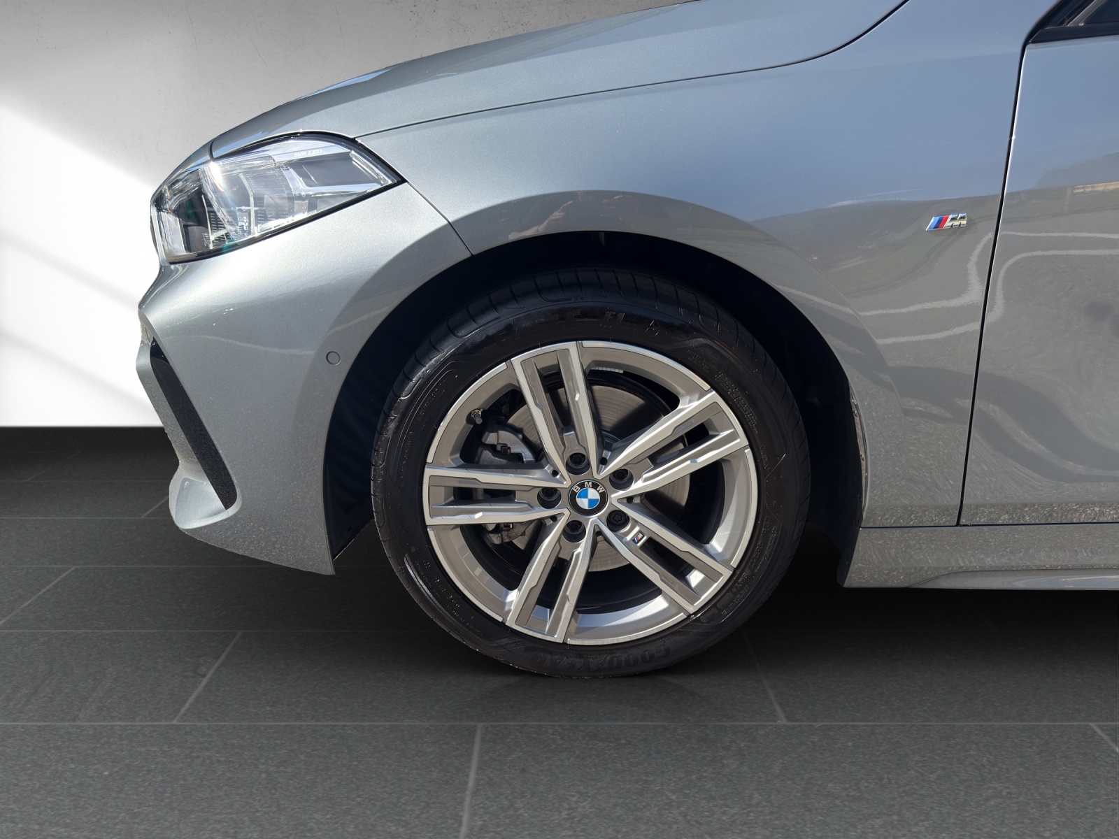 BMW 118i M Sport Steptronic-image-8